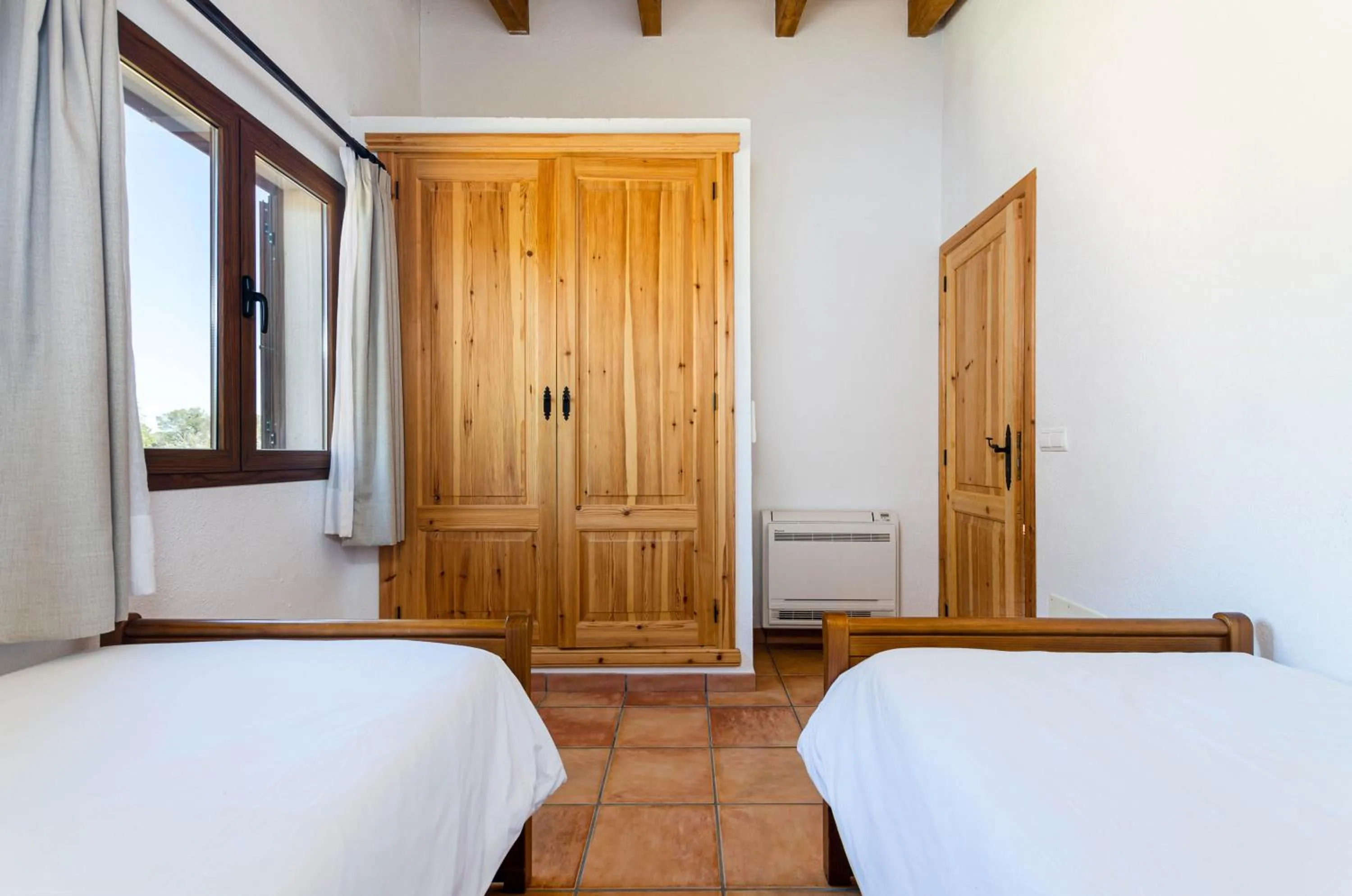 Bedroom, Bed in Can Porretí Agroturisme