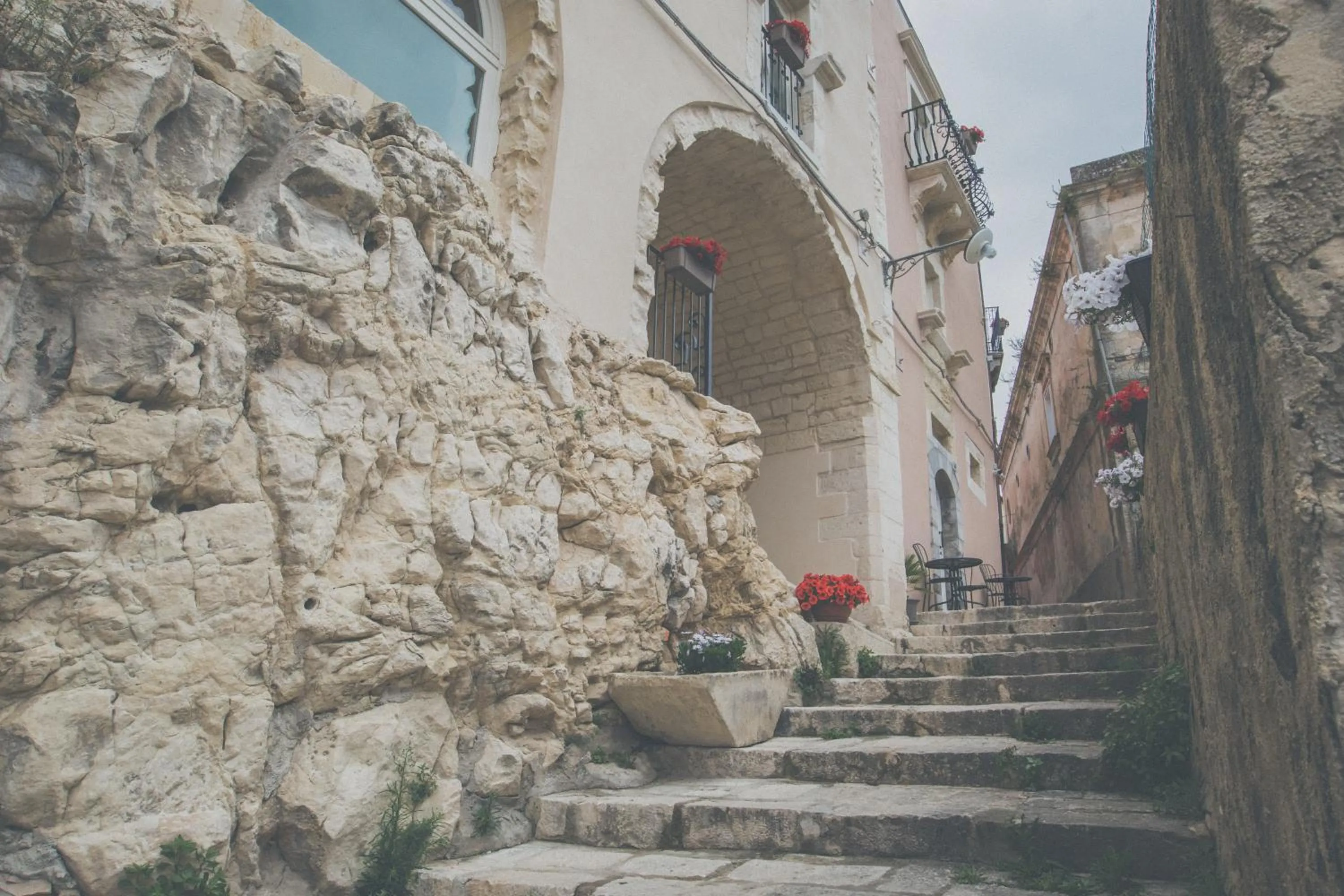 Property building in Sabbinirica