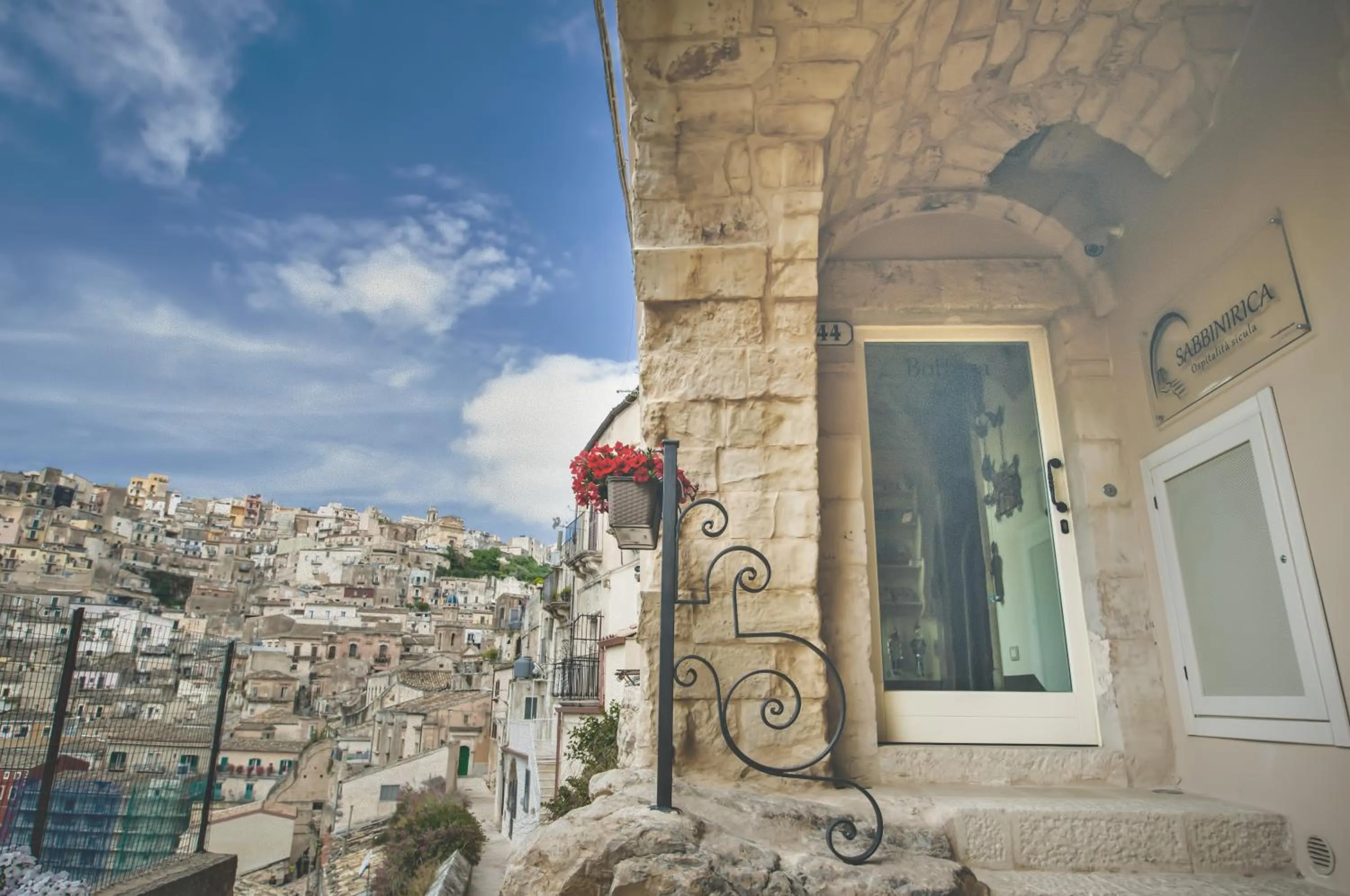 Property building in Sabbinirica