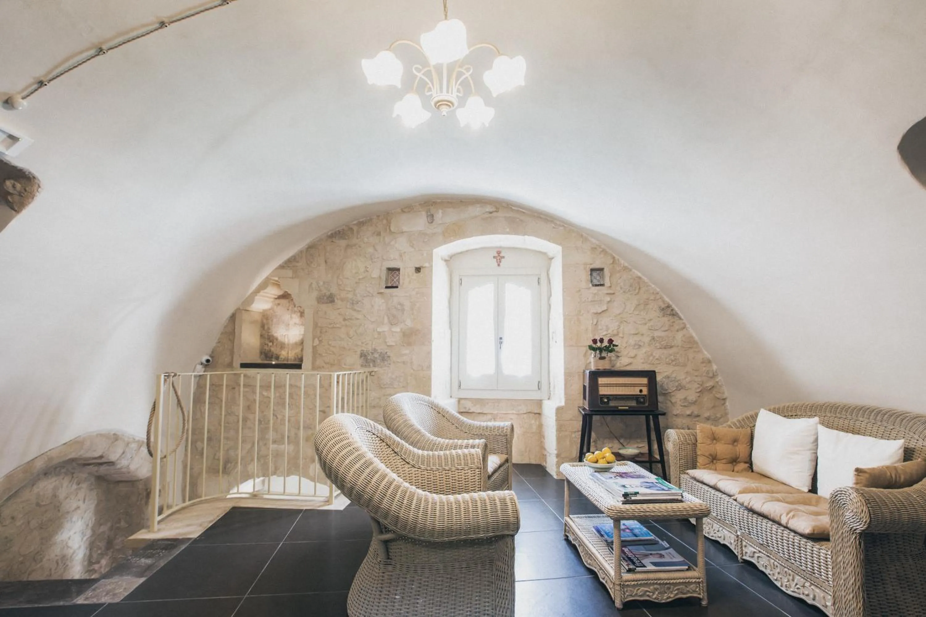 Communal lounge/ TV room in Sabbinirica