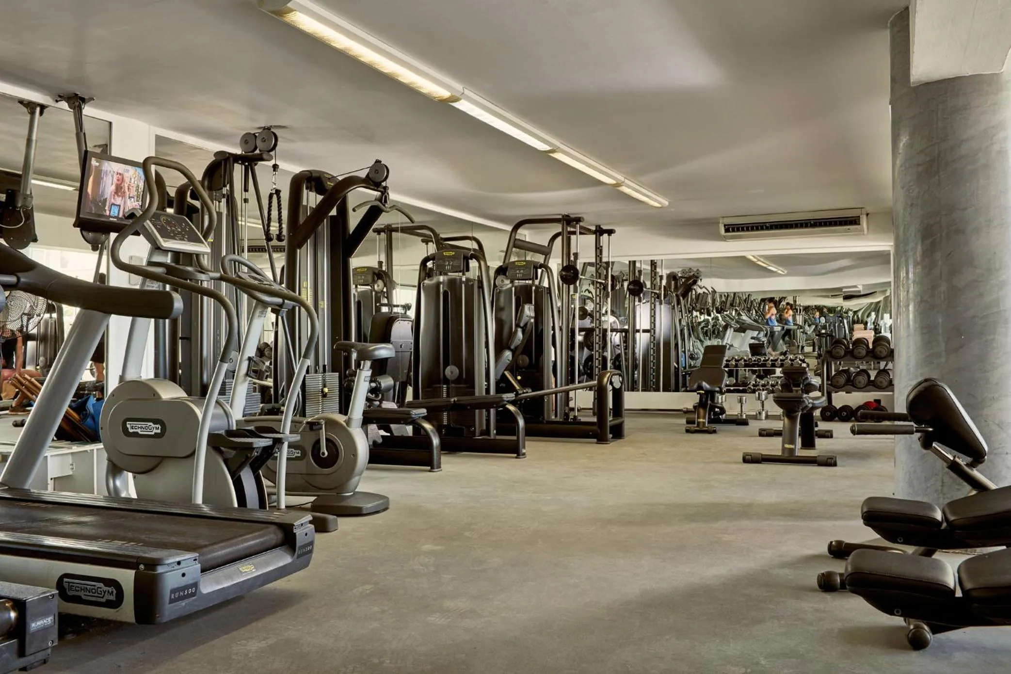Fitness centre/facilities in Grecian Park