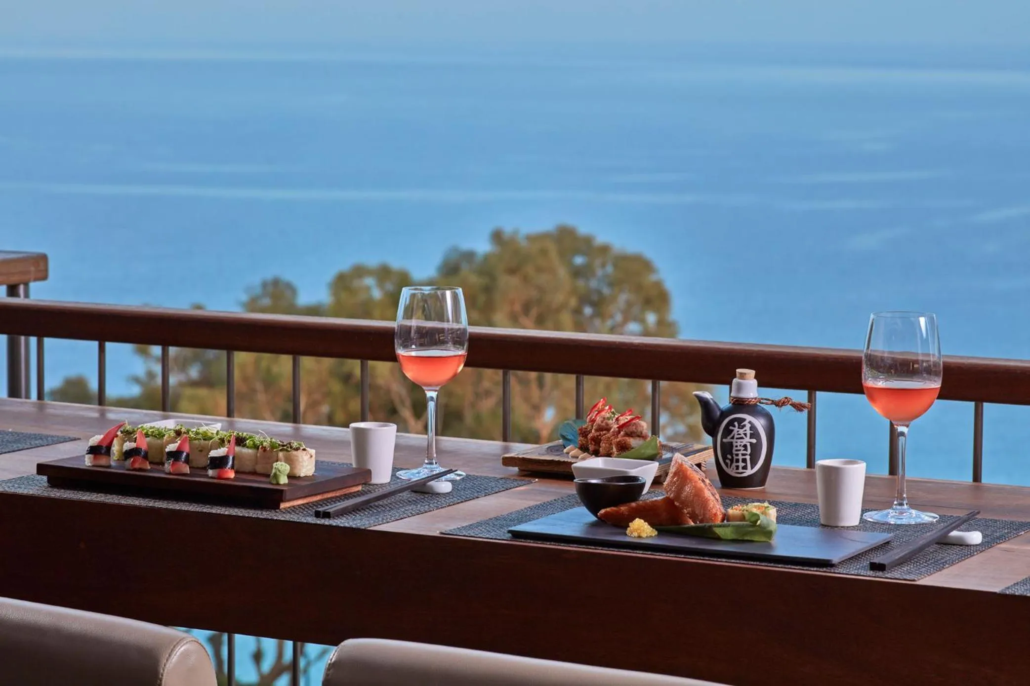 Restaurant/places to eat in Grecian Park