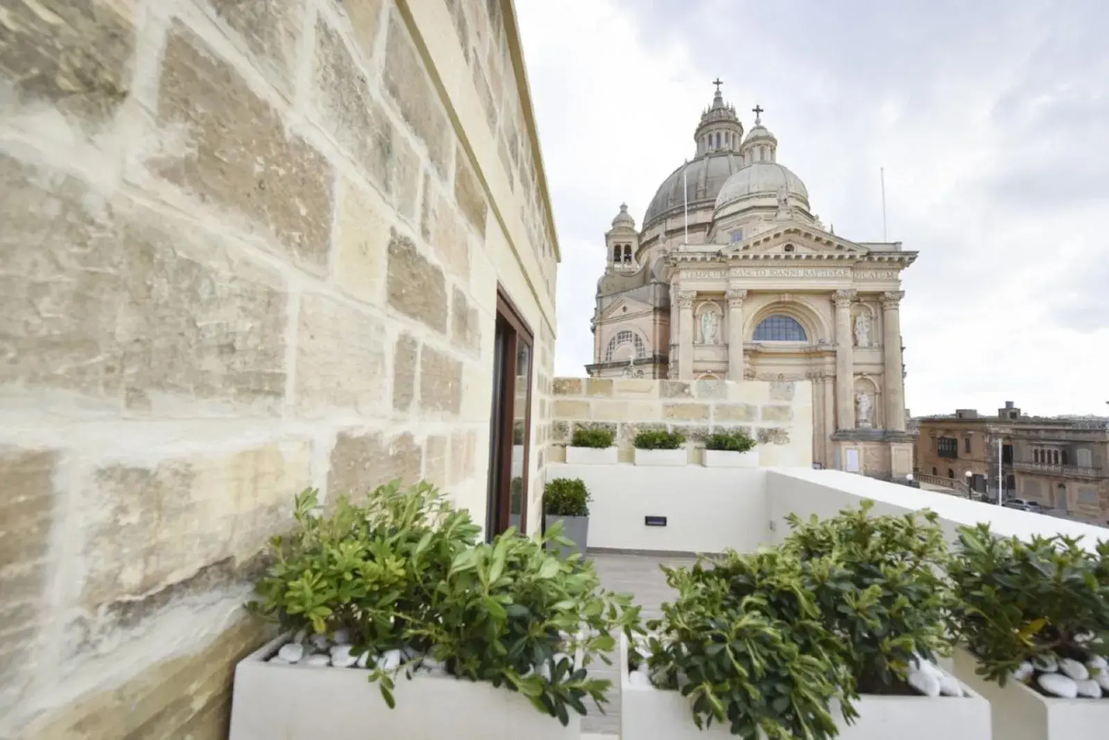 Penthouse Suite in Quaint Boutique Hotel Xewkija Penthouse Suite in Quaint Boutique Hotel Xewkija