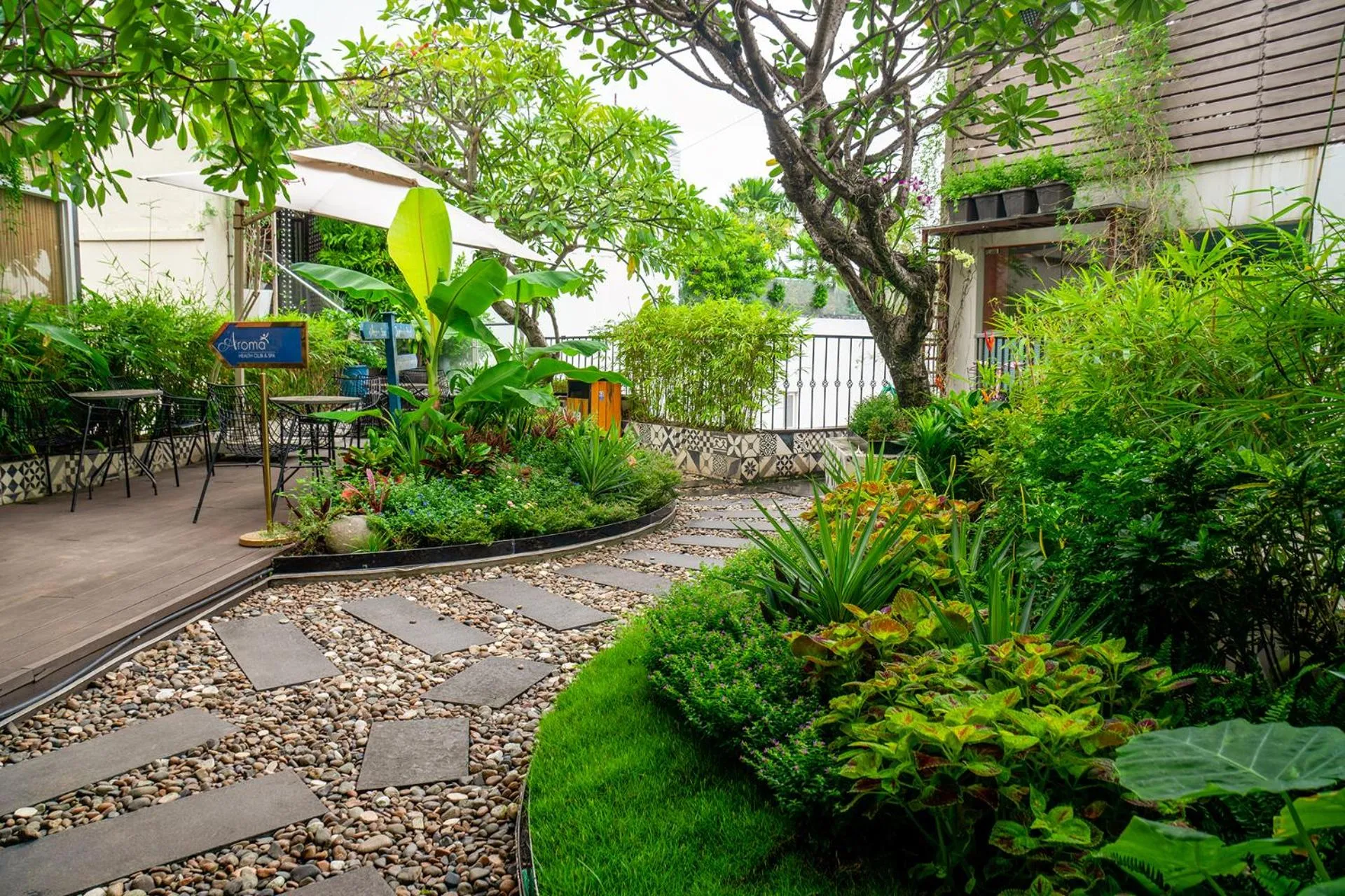 Garden in Alagon D'antique Hotel & Spa - Wellness Treatment Included