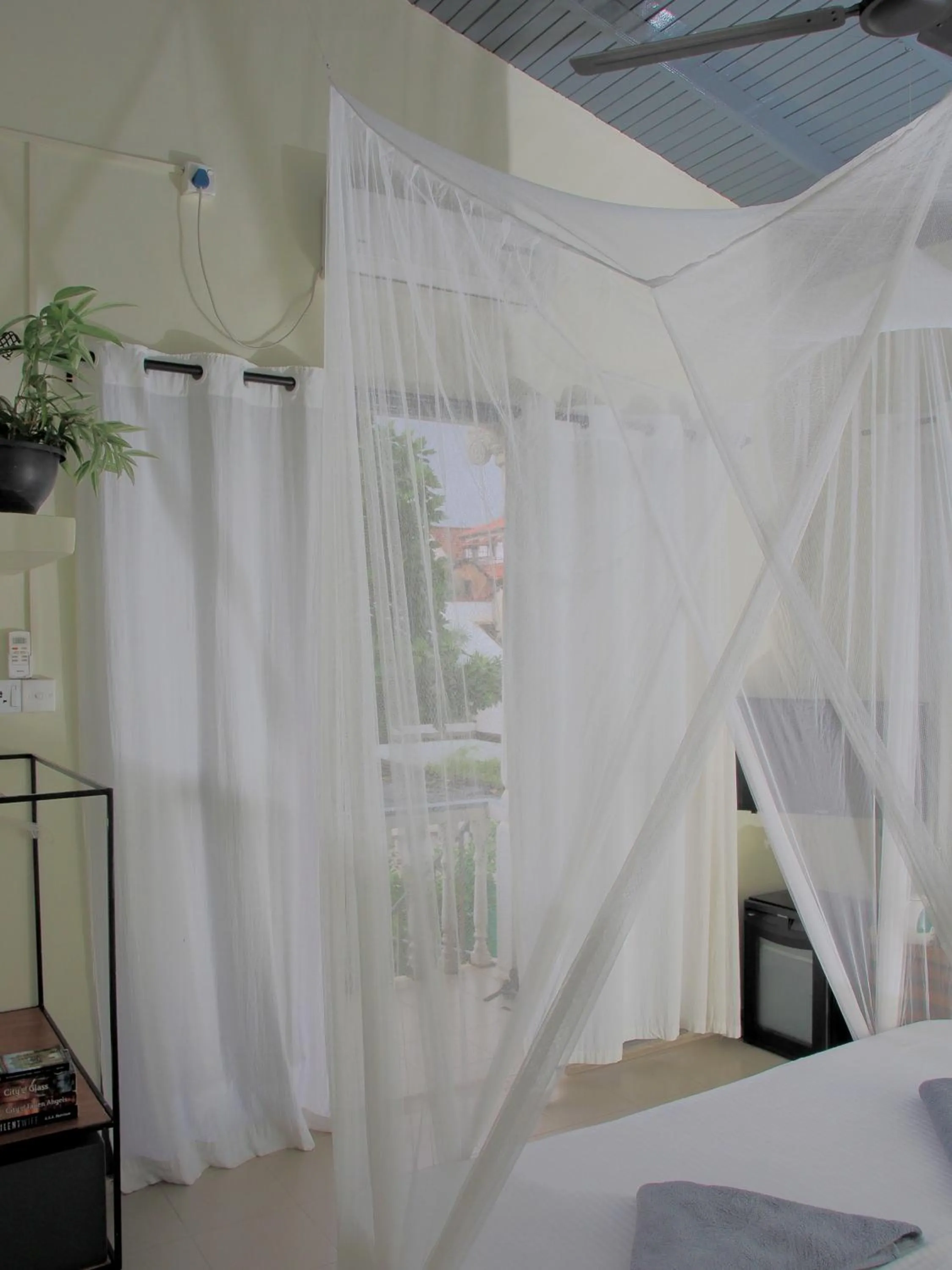 Bed in Secret Garden Galle Fort