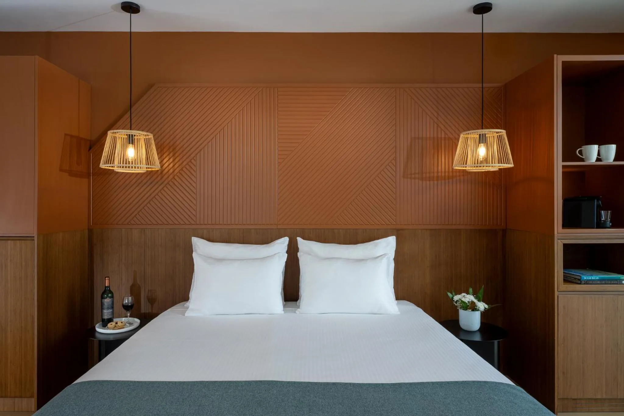 Bed in Prima Link Hotel