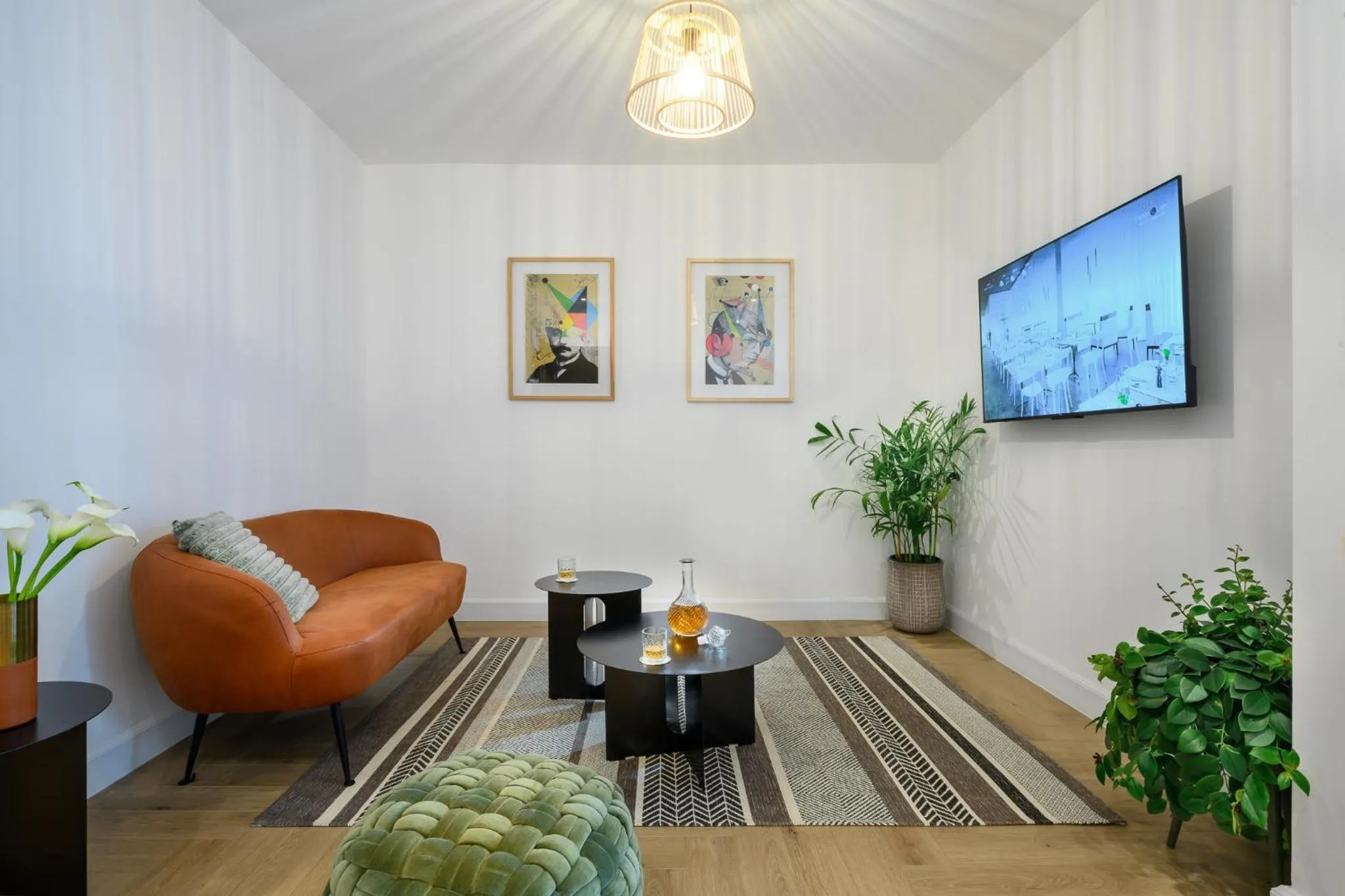 TV and multimedia in Prima Link Hotel