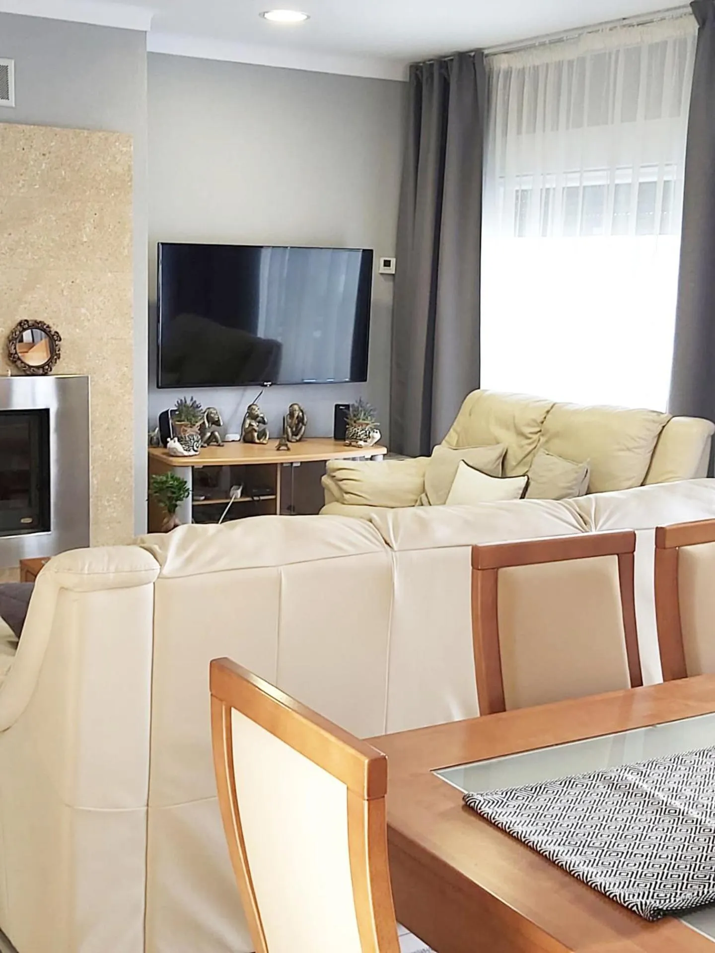Communal lounge/ TV room in Milfontes Guest House - Duna Parque Resorts & Hotels
