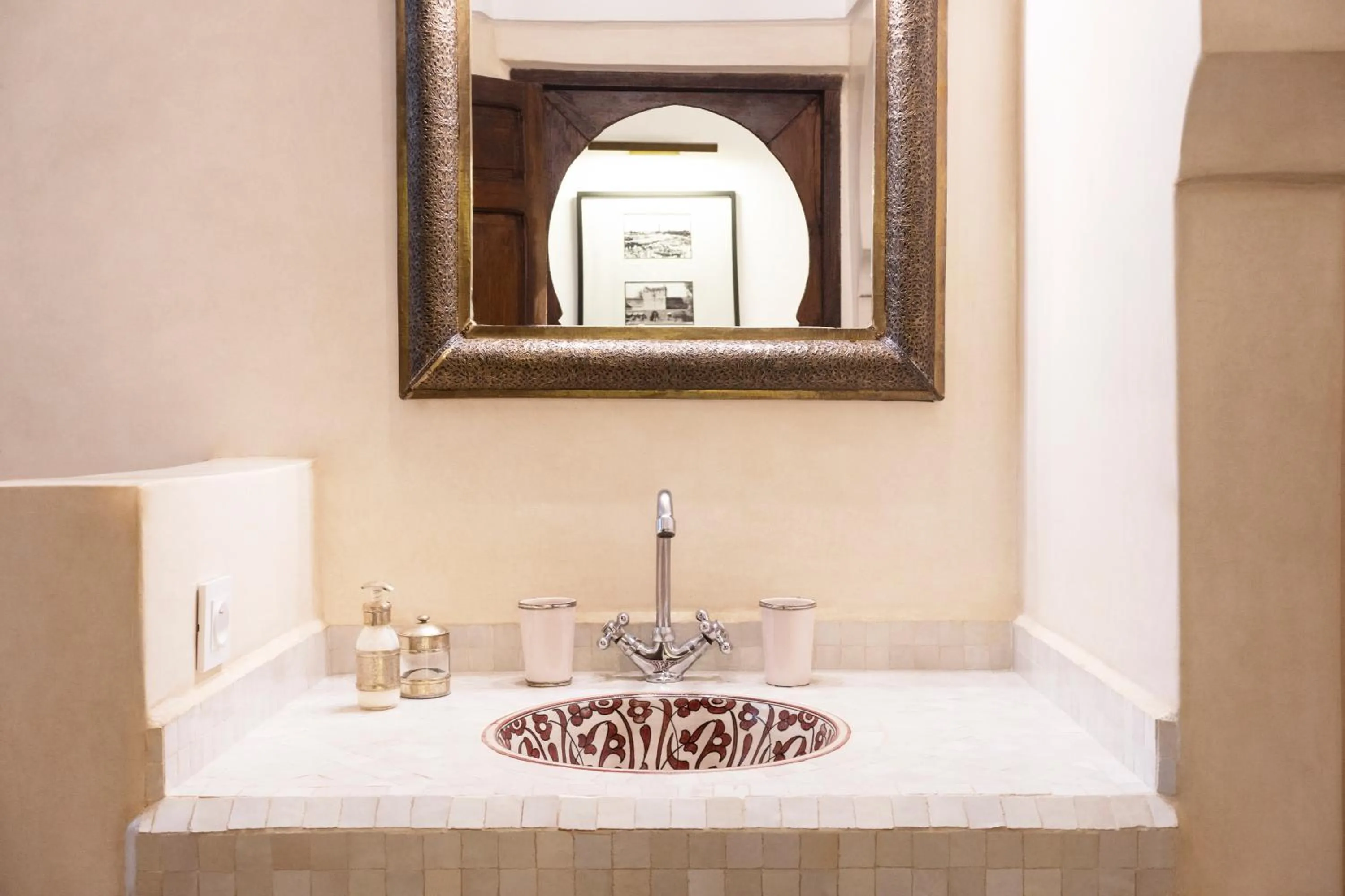 Shower in Riad Sashema