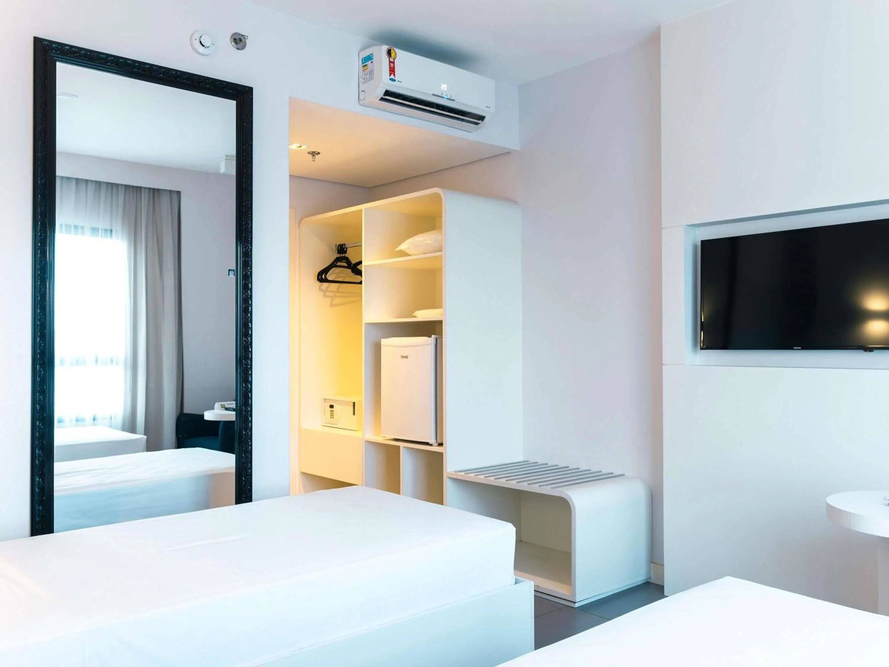 Bedroom, Bed in ibis Styles Boa Vista