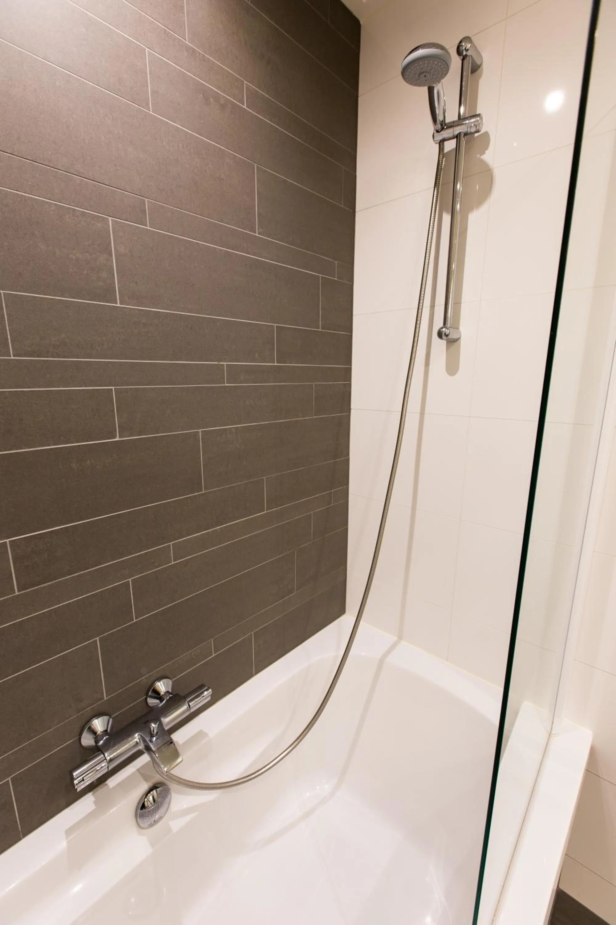 Bathroom in Cuisinerie Mensinge With Dreams