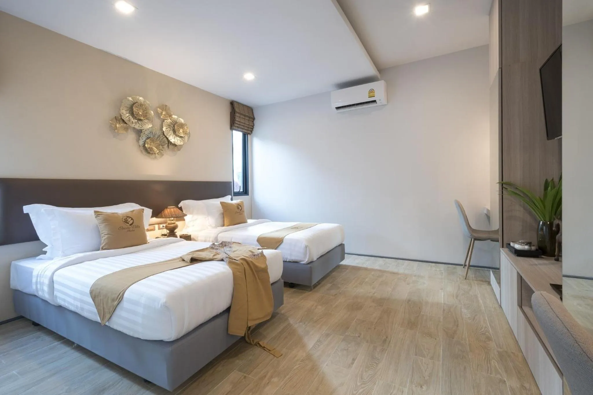 Bed in Ozone Villa Phuket