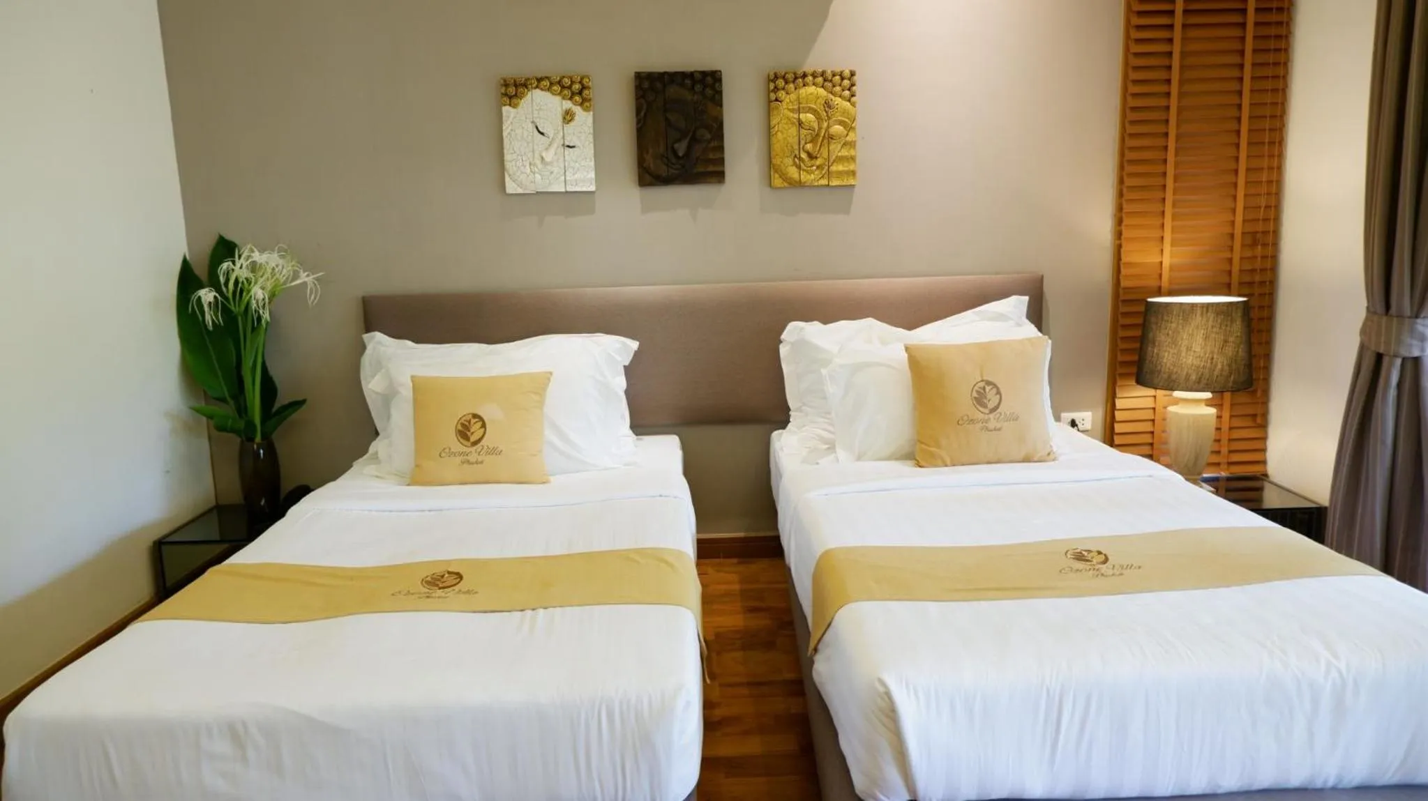 Bed in Ozone Villa Phuket
