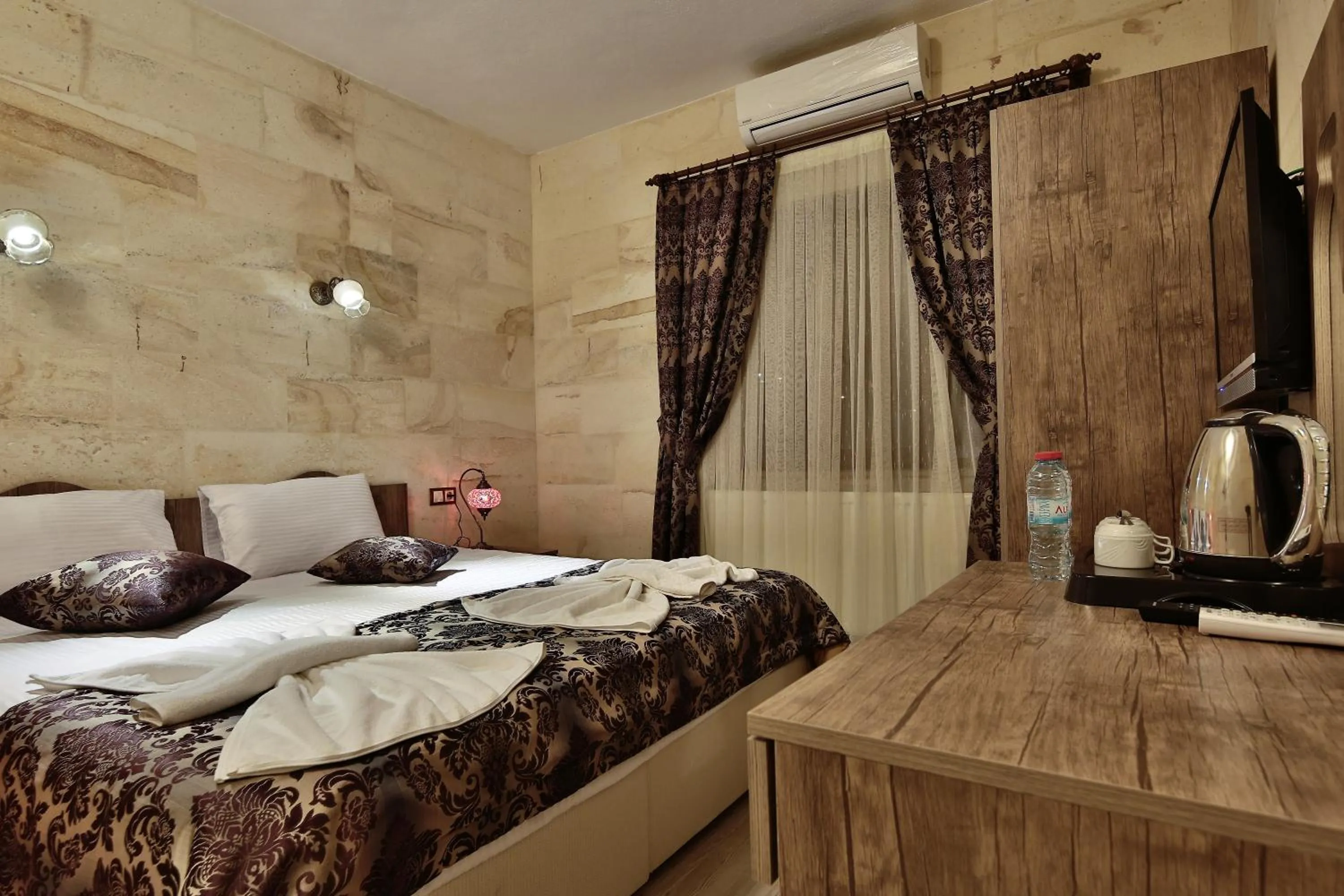 Other, Bed in Yusuf Bey House