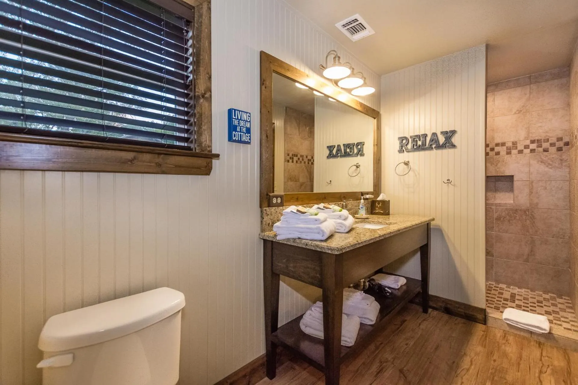 Vineyard Trail Cottages- Adults Only