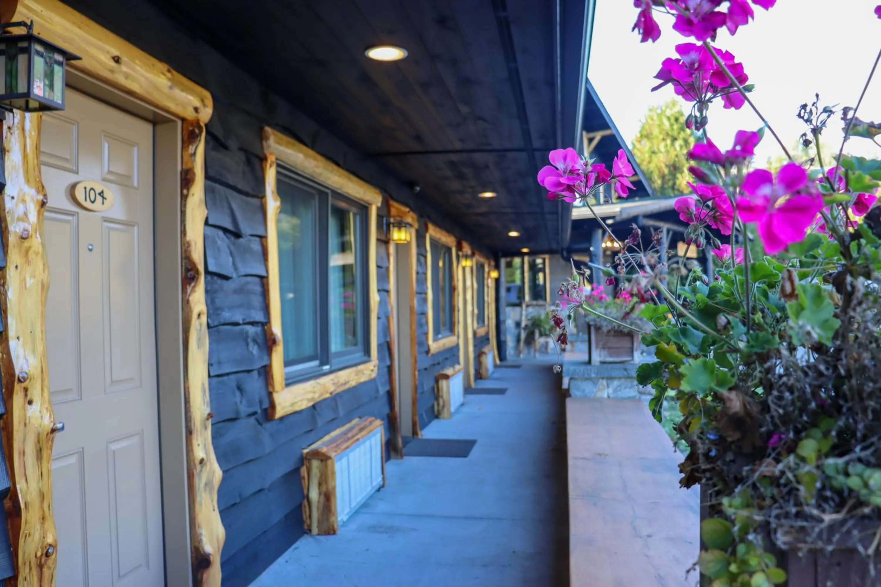 Adirondack Spruce Lodge