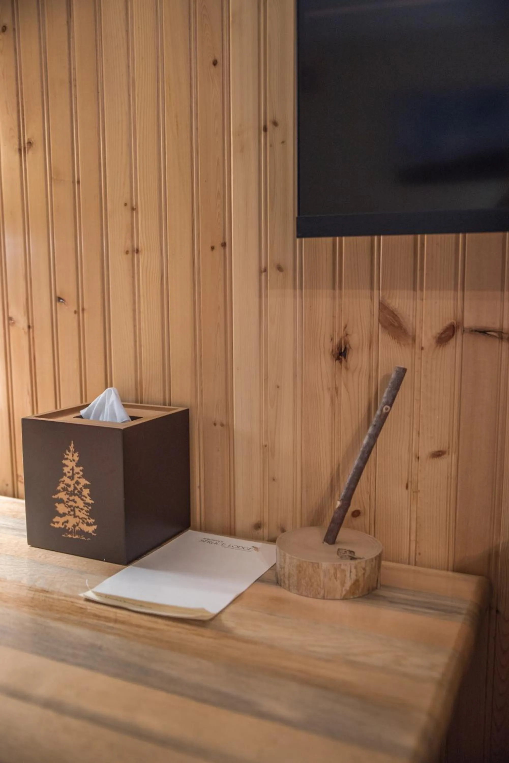 Adirondack Spruce Lodge