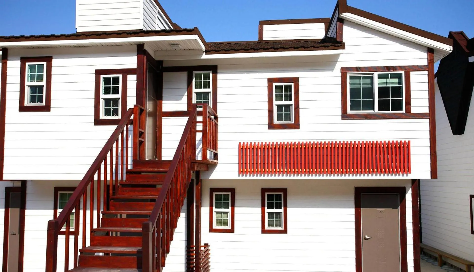 Property building in Bluesean Pension