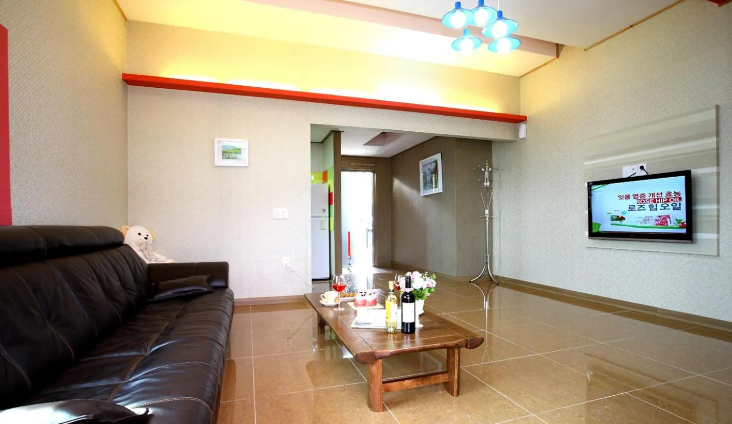 Living room in Bluesean Pension