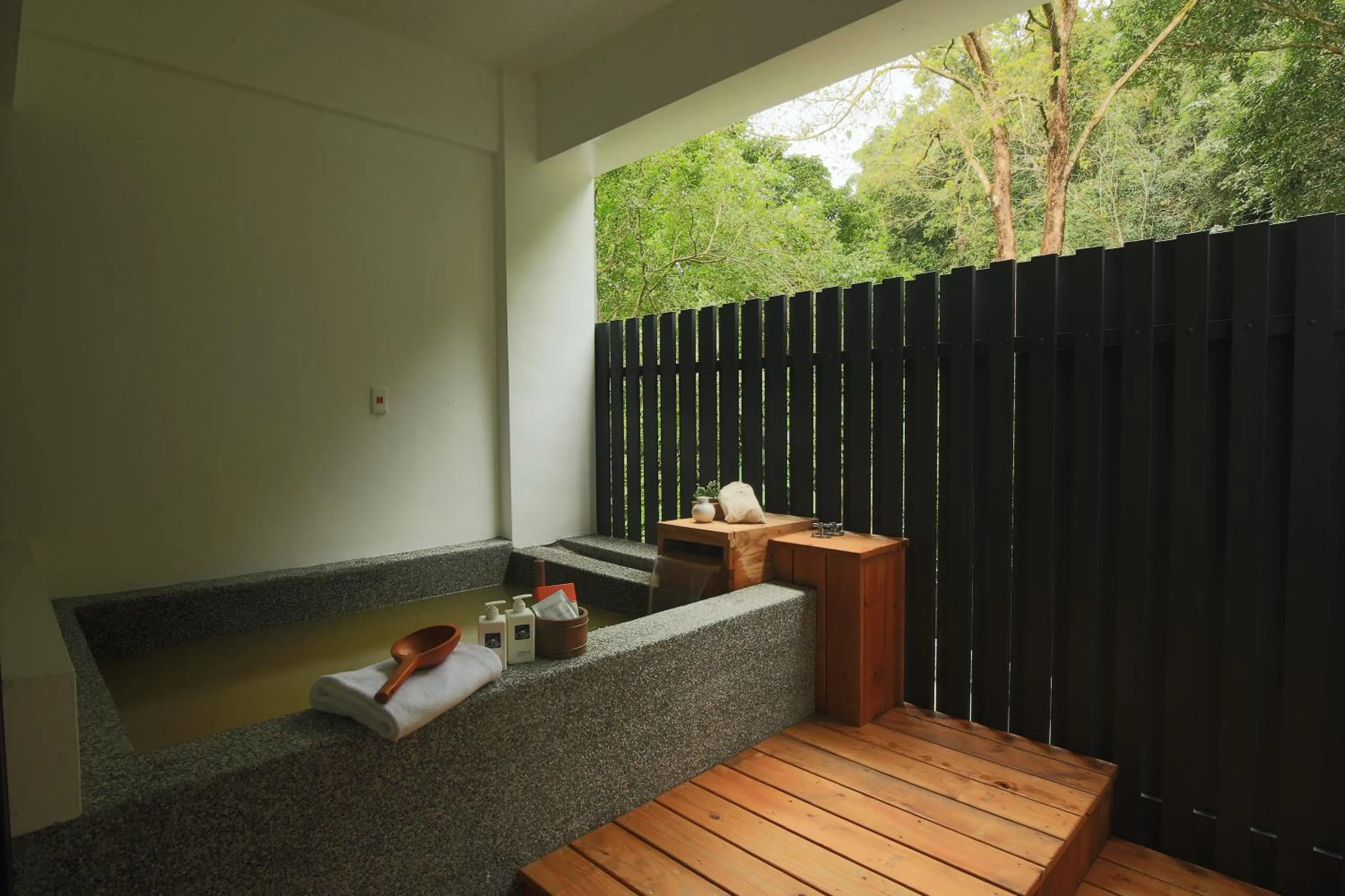 Hot Spring Bath in Ruisui Sunshine Hot Spring B&B