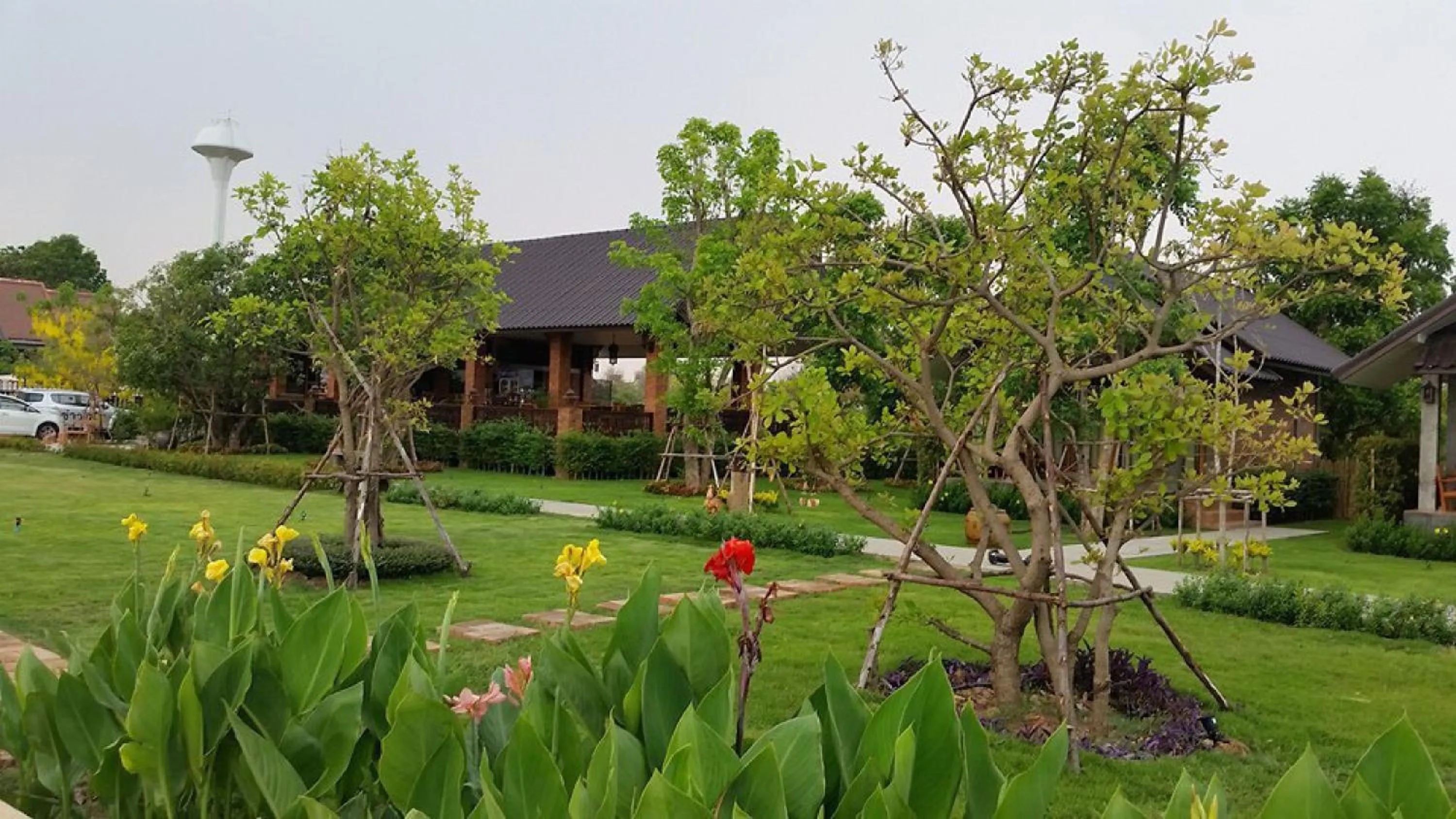 Garden in Sawasdee Sukhothai Resort