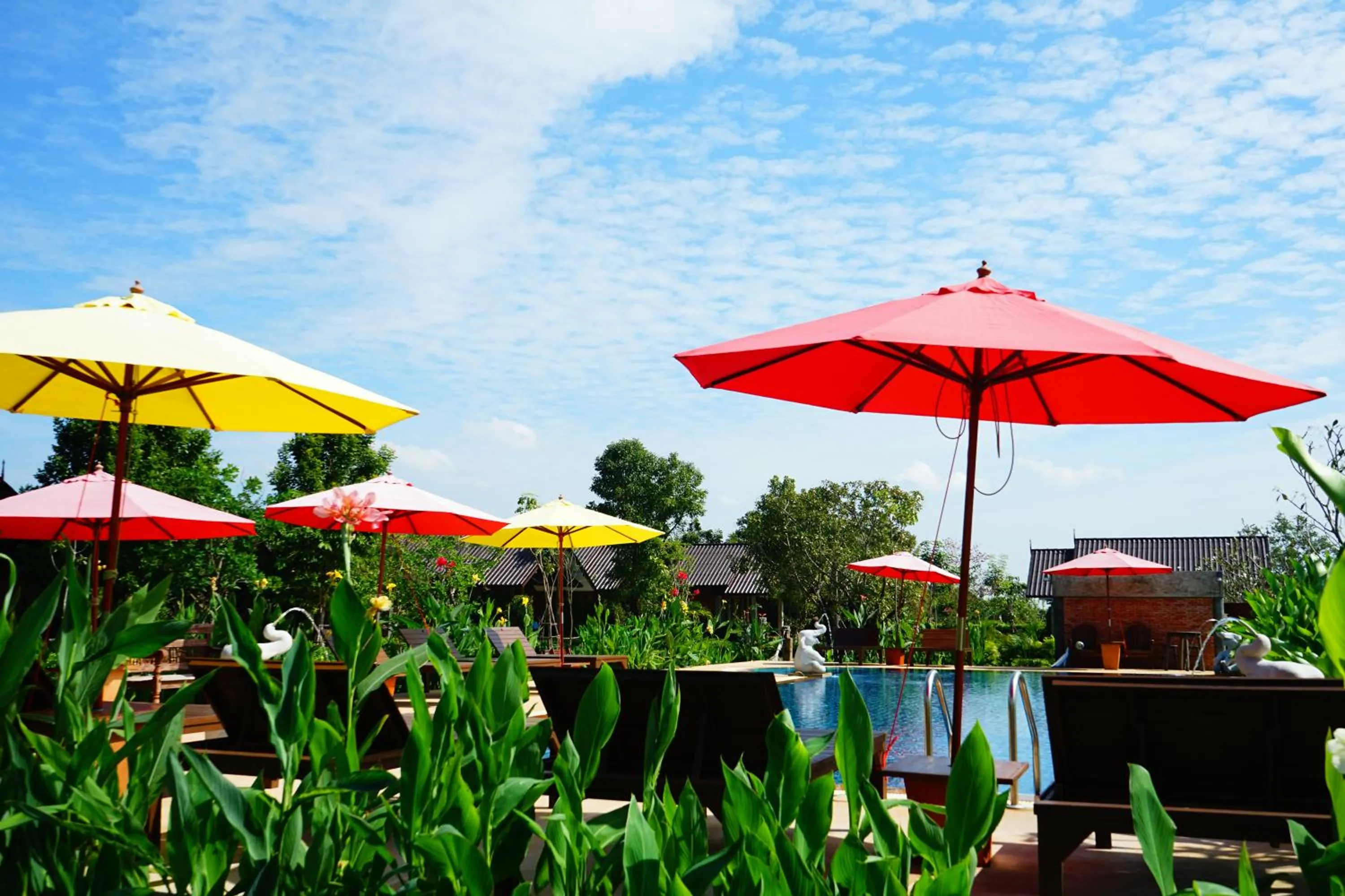 Swimming pool in Sawasdee Sukhothai Resort