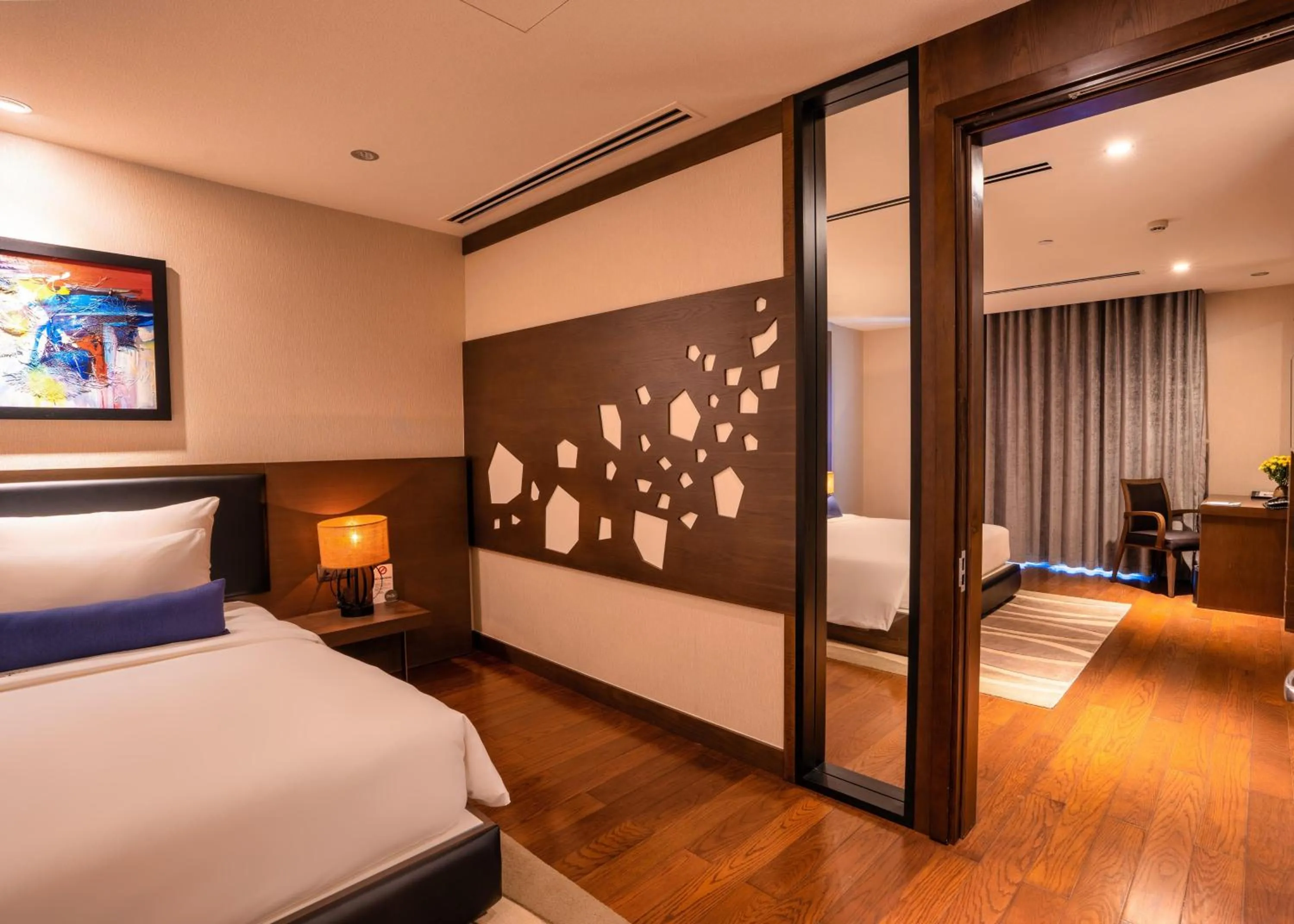 Bedroom, Bed in The Malibu Hotel