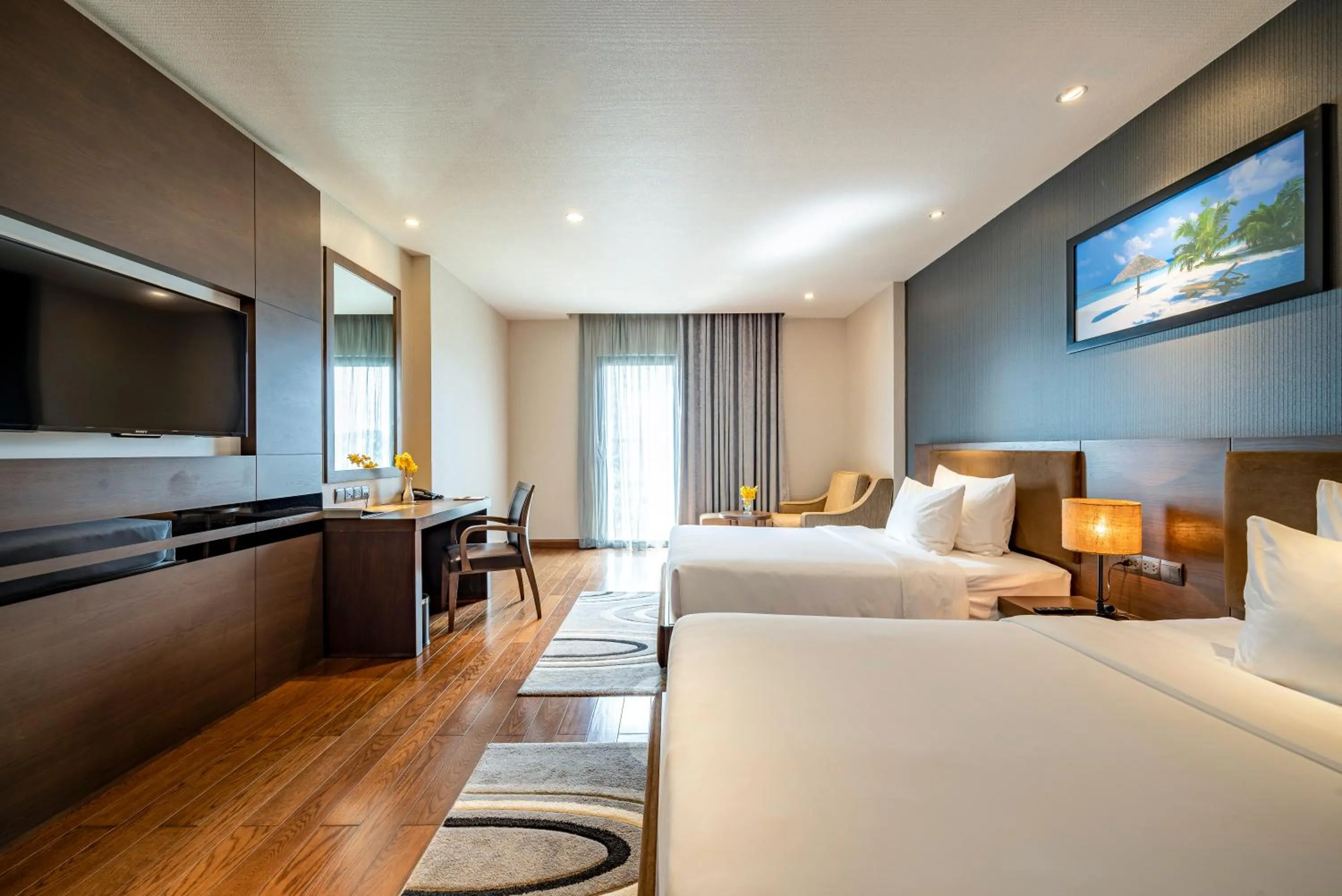 Bed in The Malibu Hotel