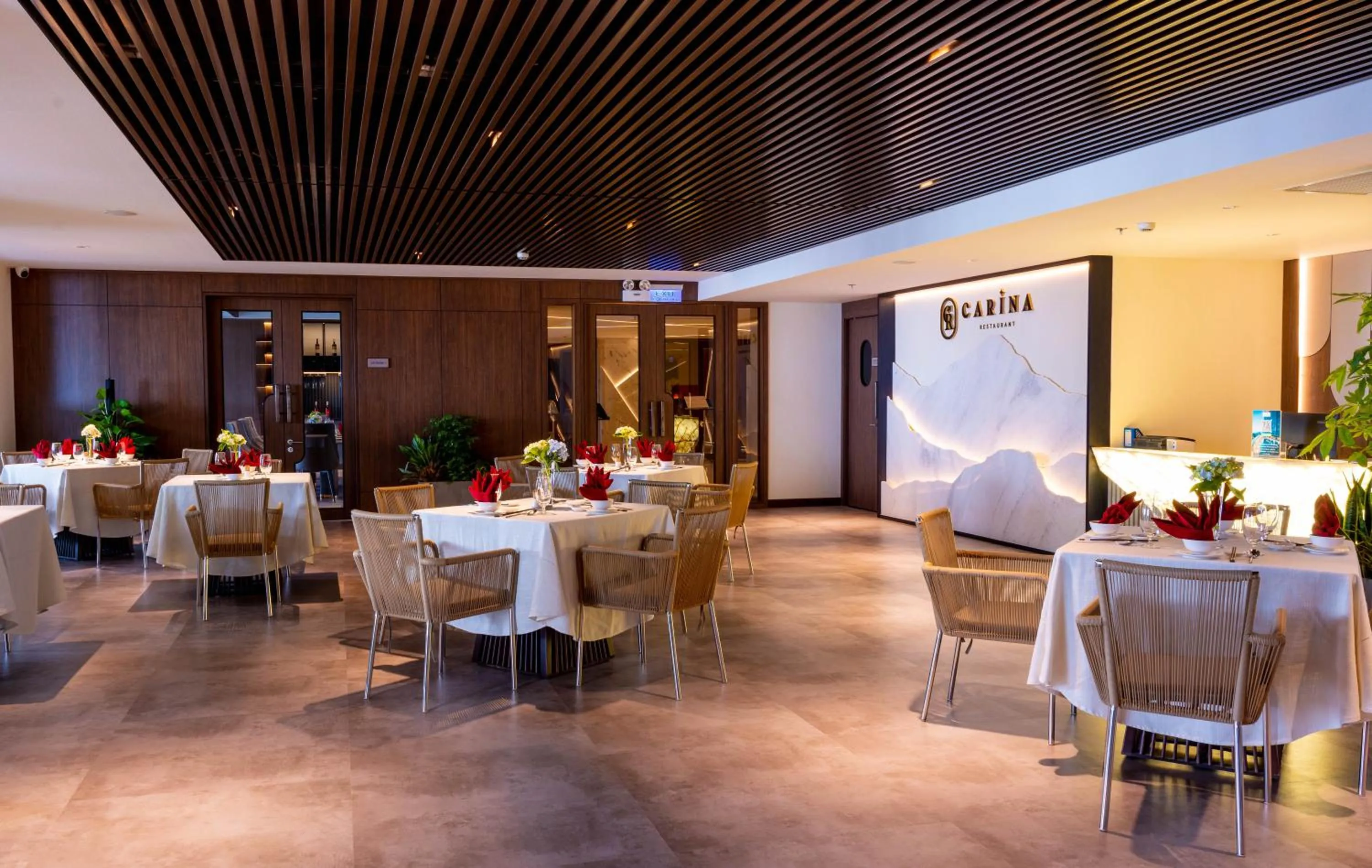 Restaurant/places to eat in The Malibu Hotel