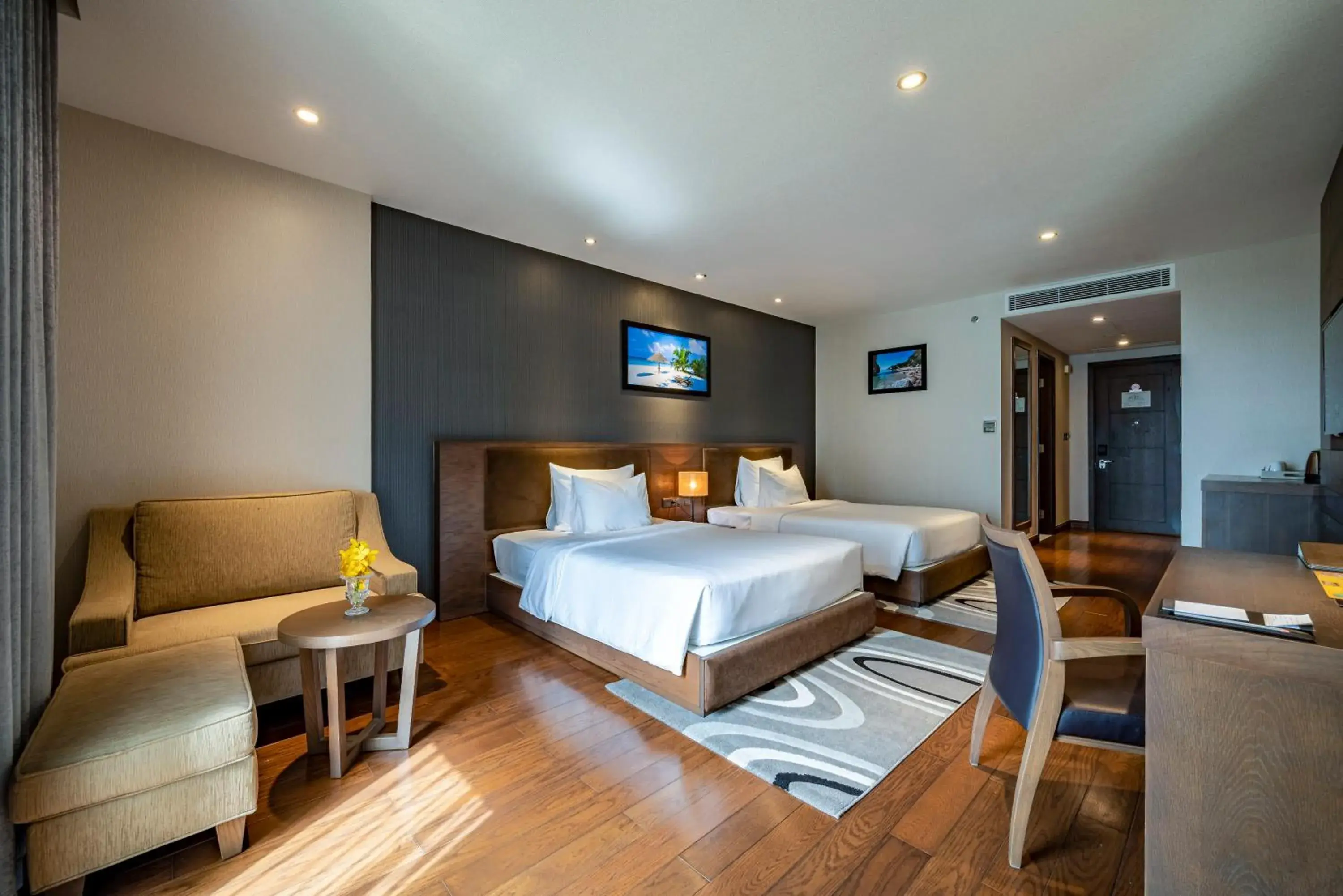 Premier Twin Room in The Malibu Hotel Premier Twin Room in The Malibu Hotel