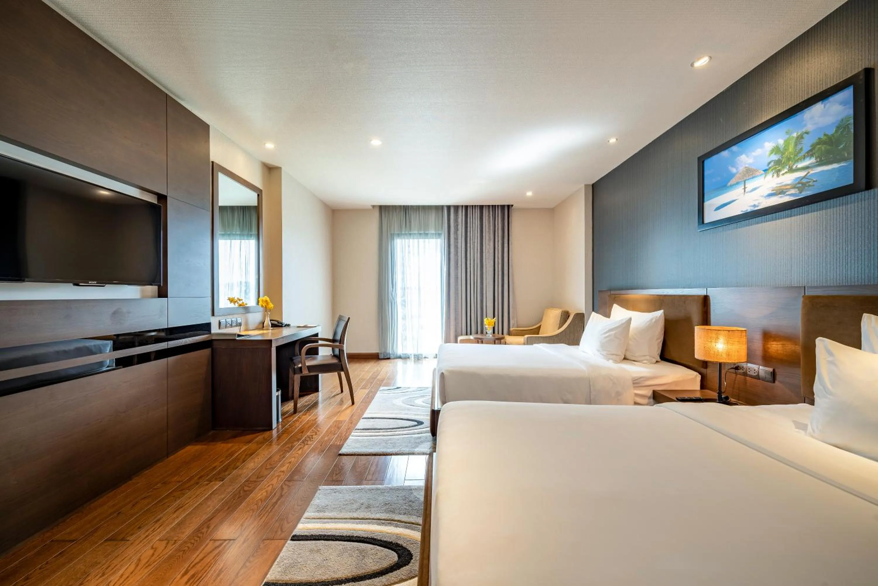 Bed in The Malibu Hotel