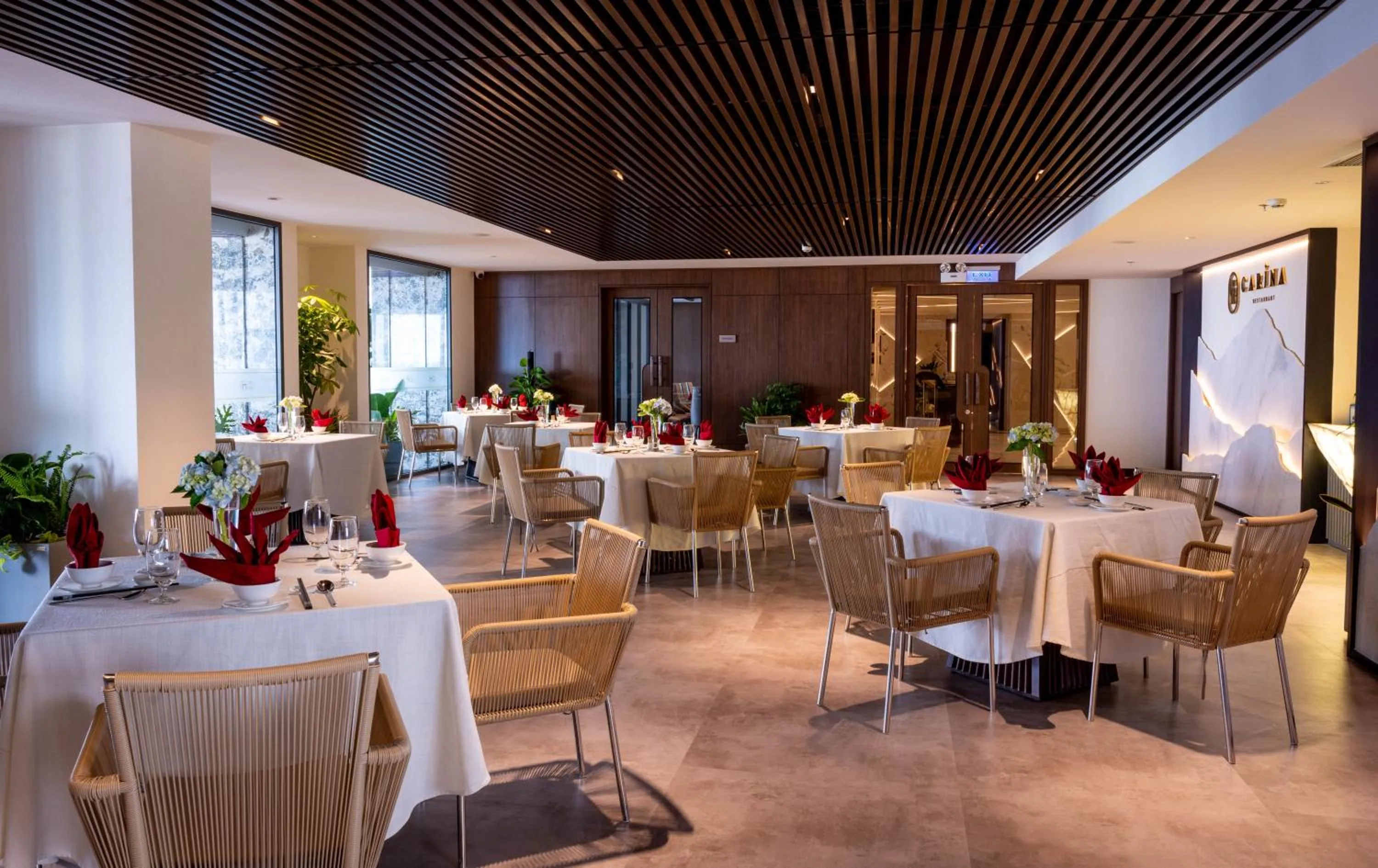 Restaurant/places to eat in The Malibu Hotel