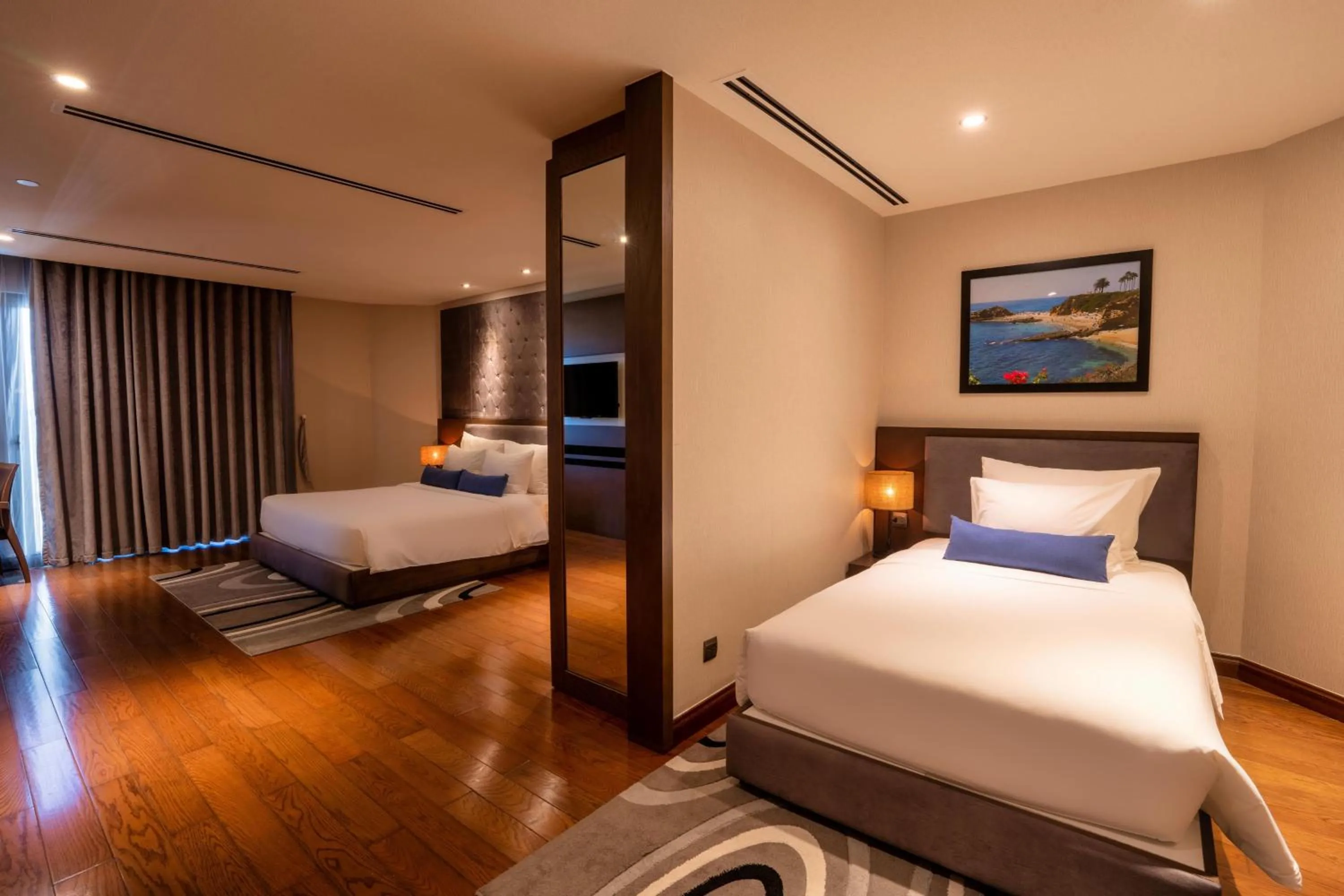 Bedroom, Bed in The Malibu Hotel