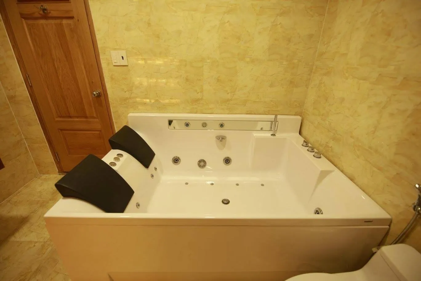Bathroom in Kim Hoa Hotel