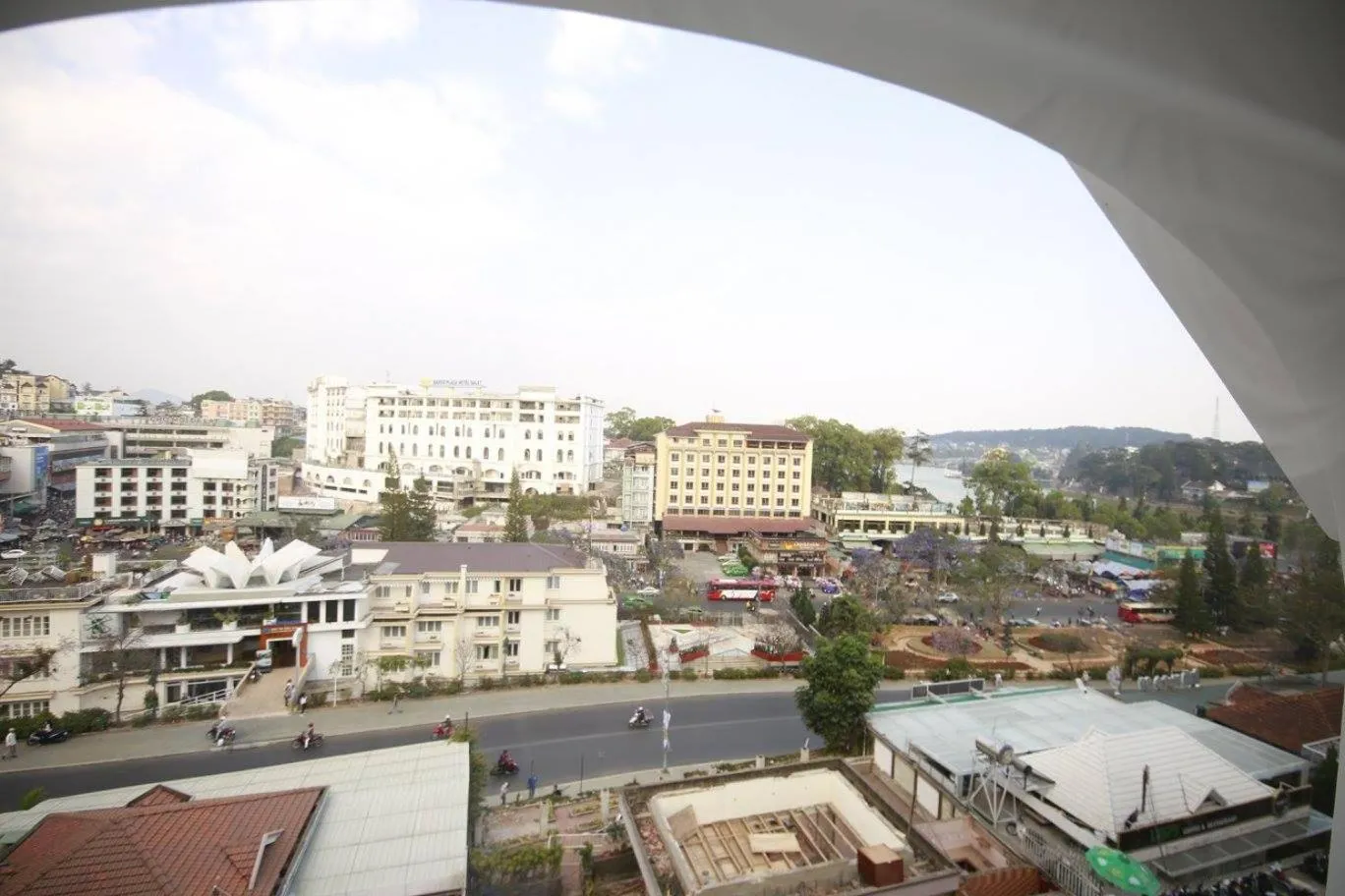 Day in Kim Hoa Hotel