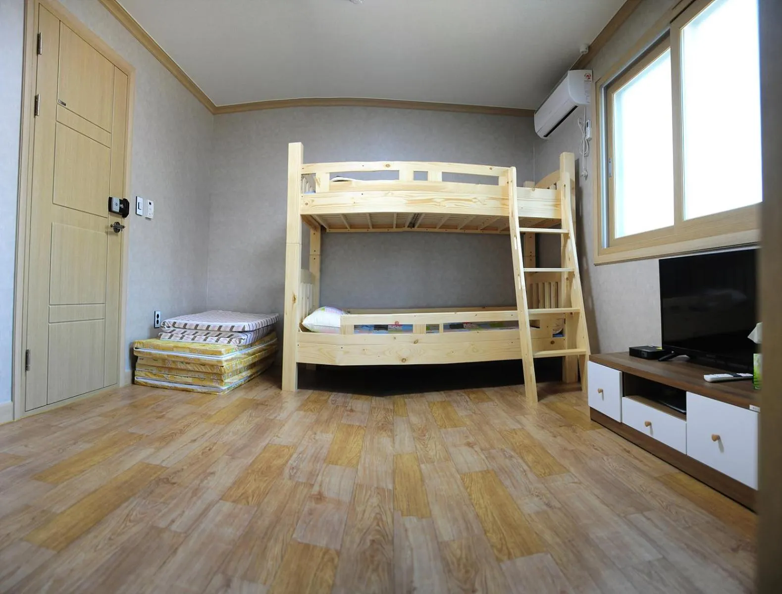 Bed in The 1st Andong Hostel