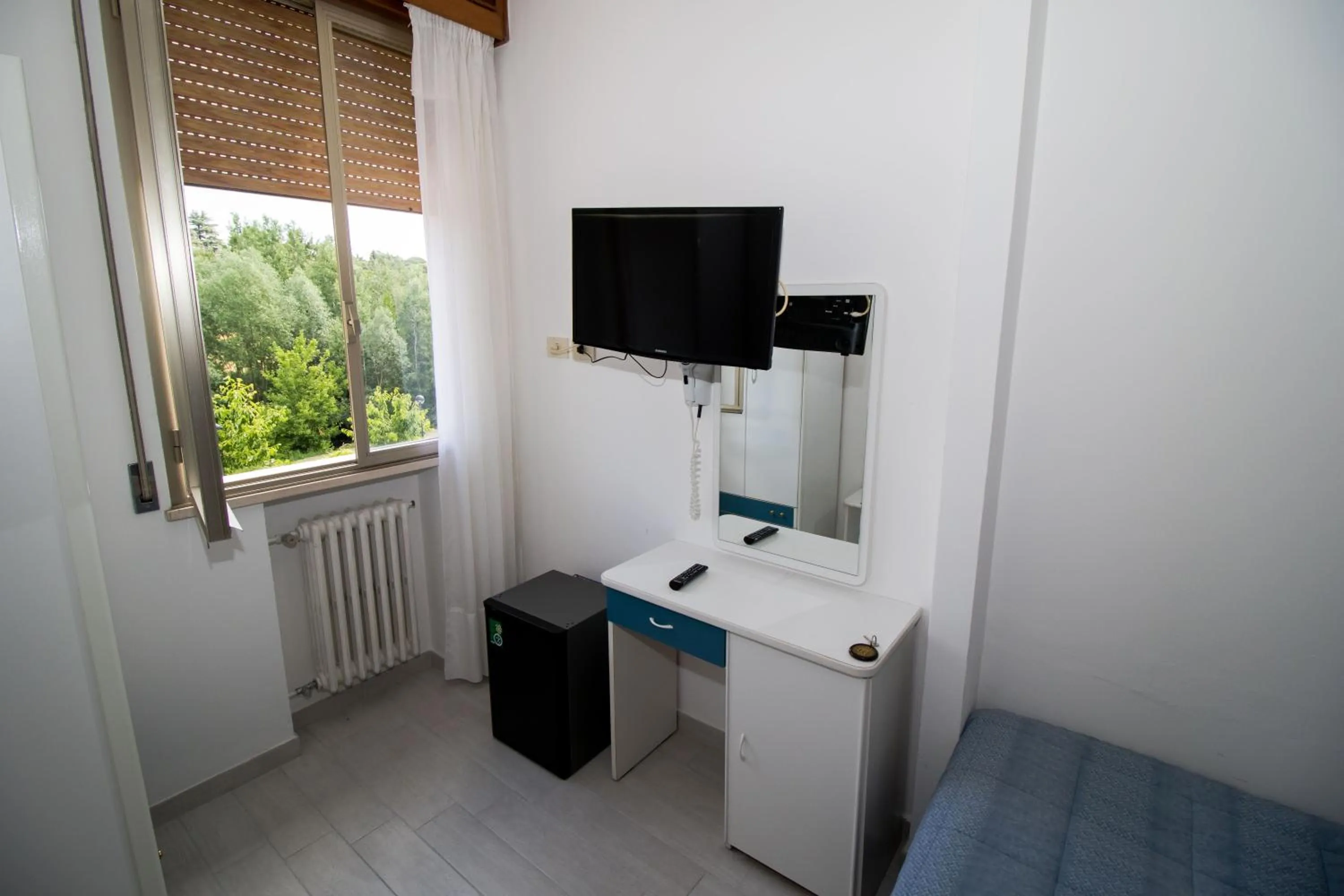 Photo of the whole room in Hotel Cristallo