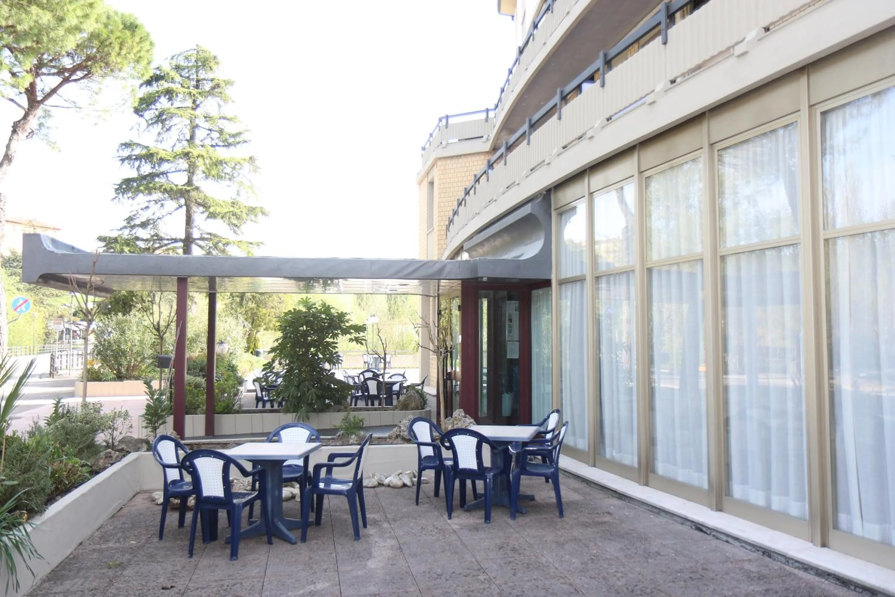 Facade/entrance in Hotel Cristallo