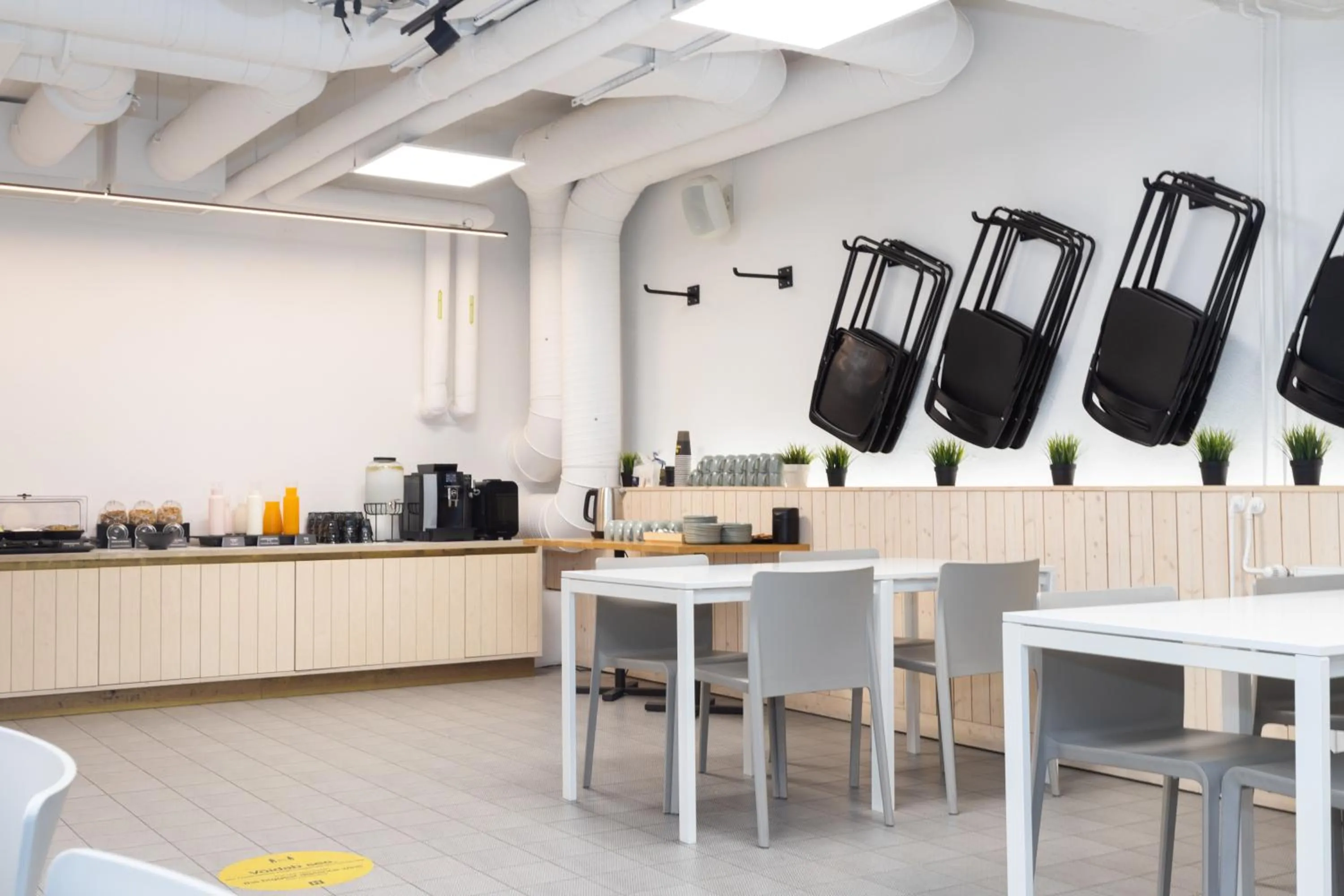 Breakfast in Hektor Design Hostel