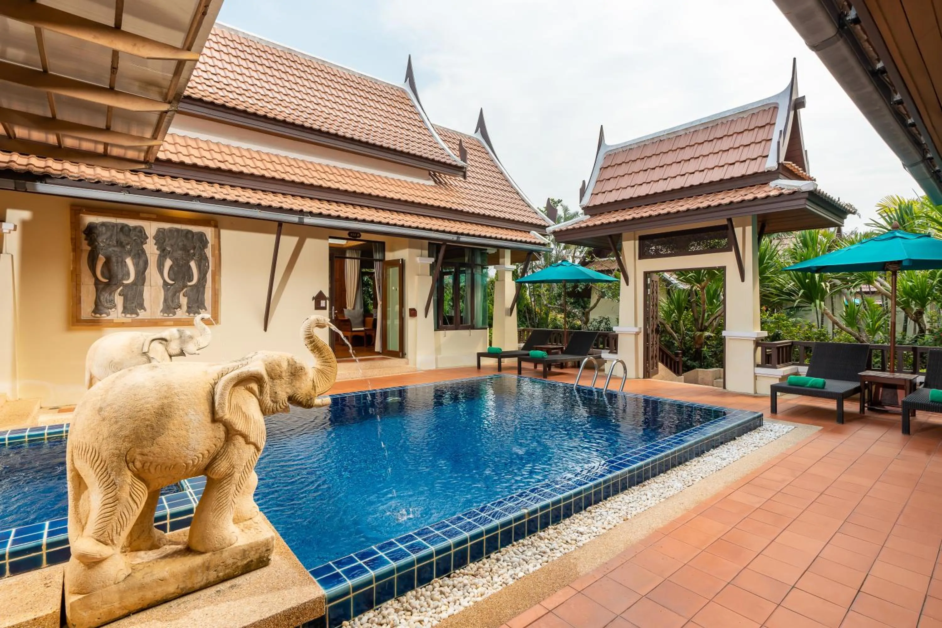 Swimming pool in Koh Chang Paradise Resort & Spa