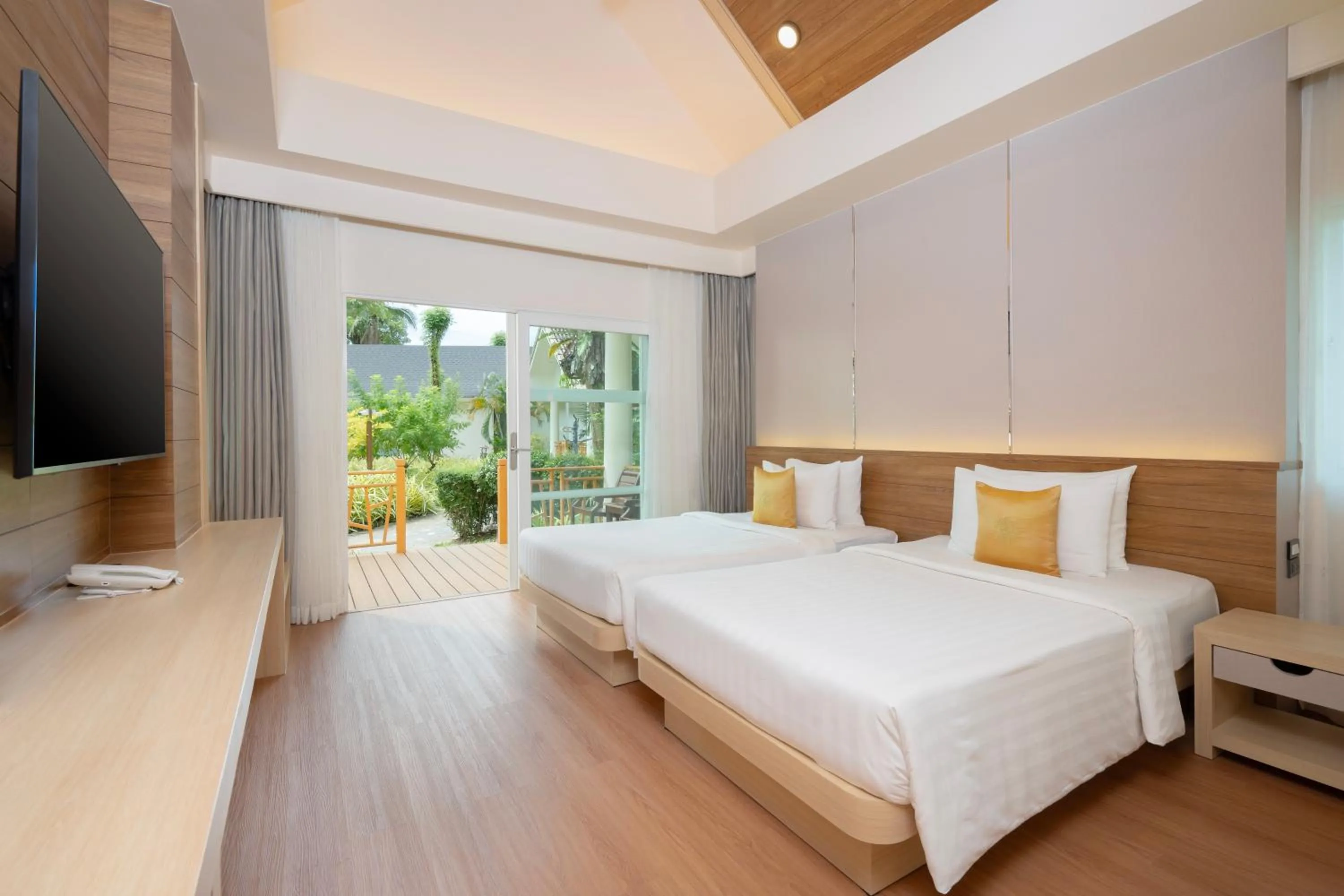 Garden view, Bed in Koh Chang Paradise Resort & Spa