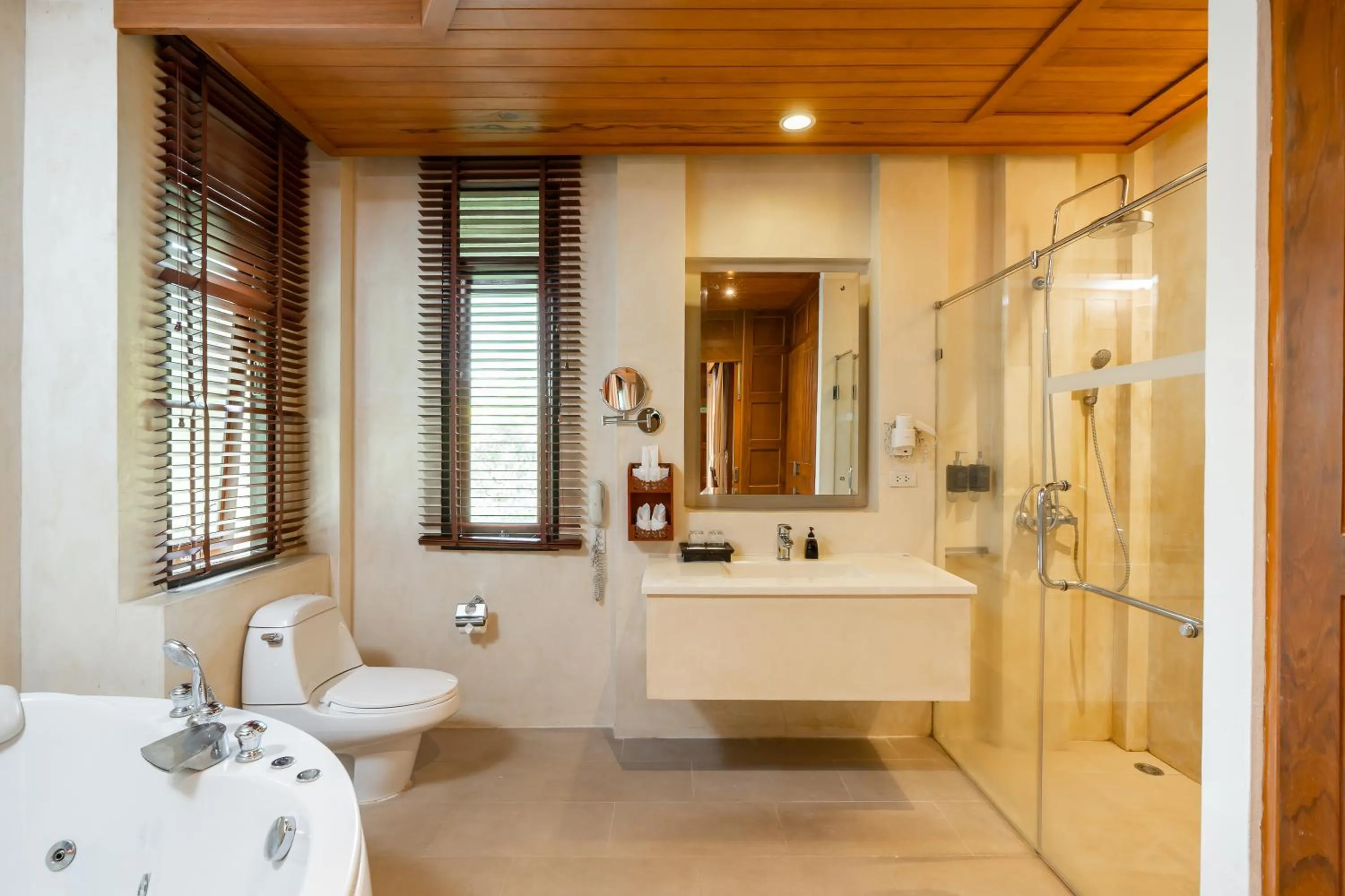 Bathroom in Koh Chang Paradise Resort & Spa