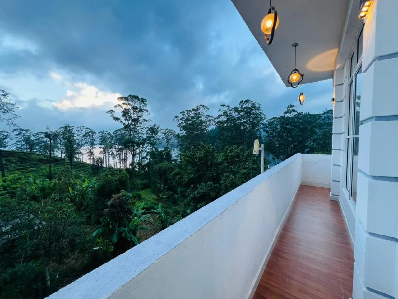 Ayos Hill Adam's Peak Free Shuttle