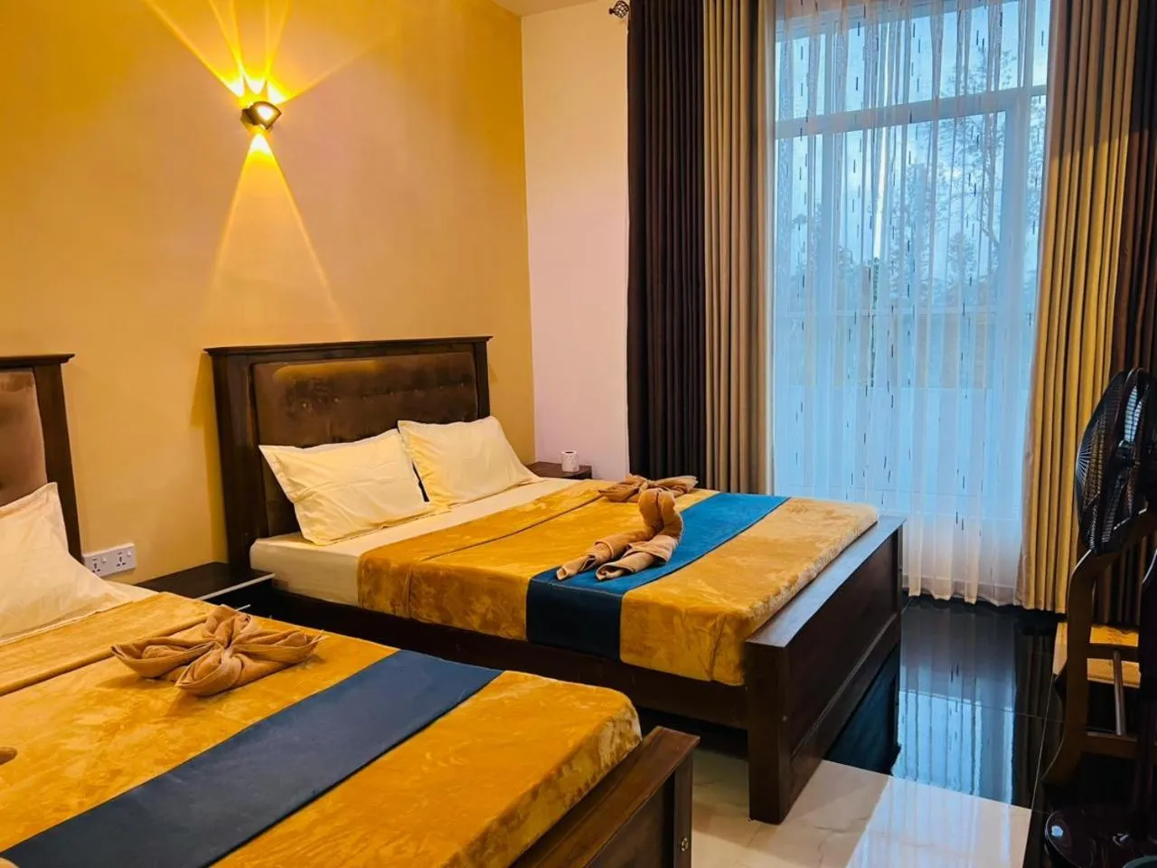 Bed in Ayos Hill Adam's Peak Free Shuttle