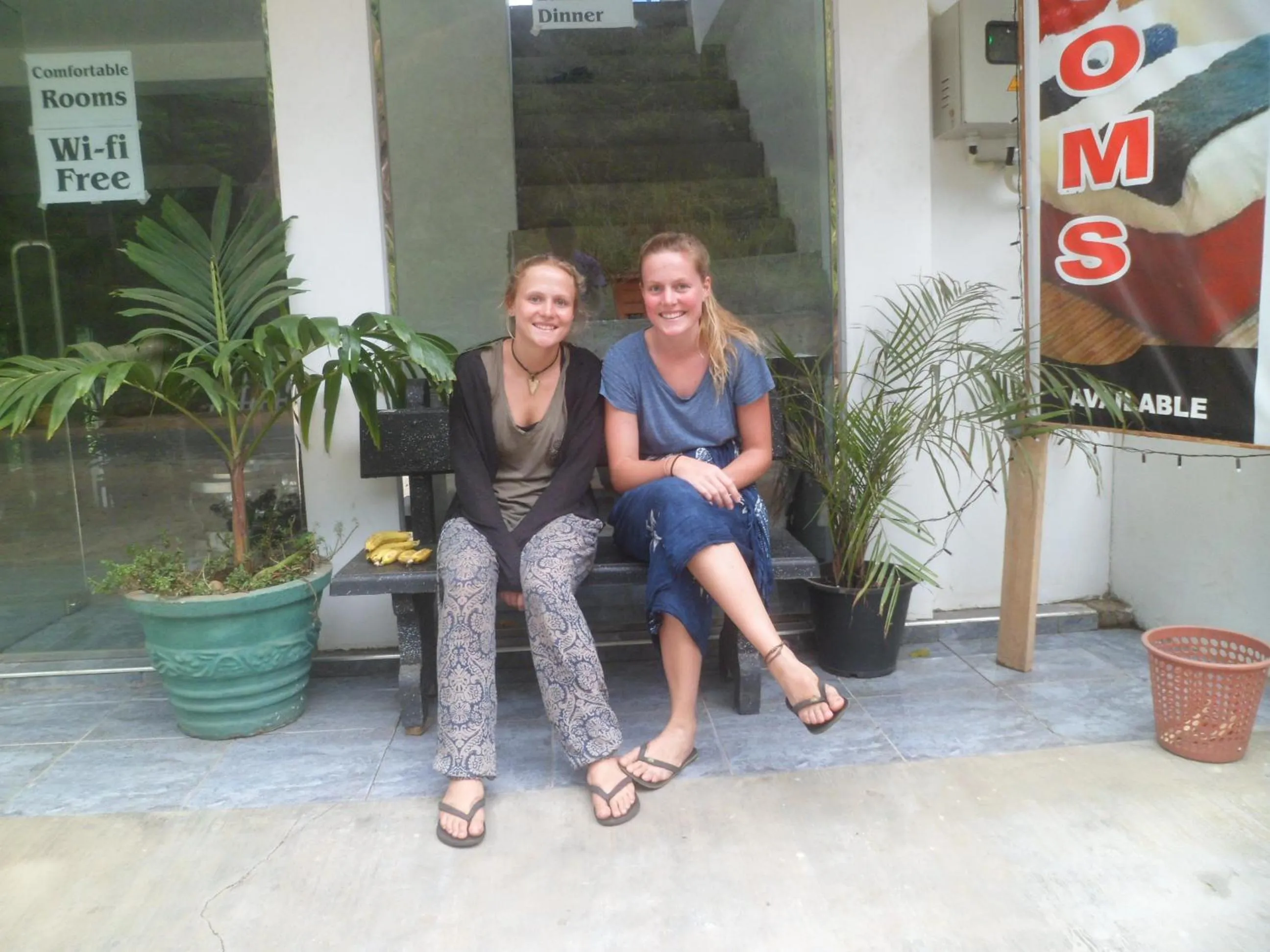 Patio in Ayos Hill Adam's Peak Free Shuttle