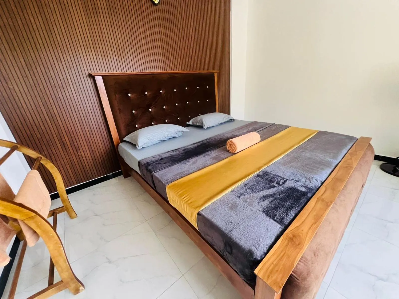 Bed in Ayos Hill Adam's Peak Free Shuttle