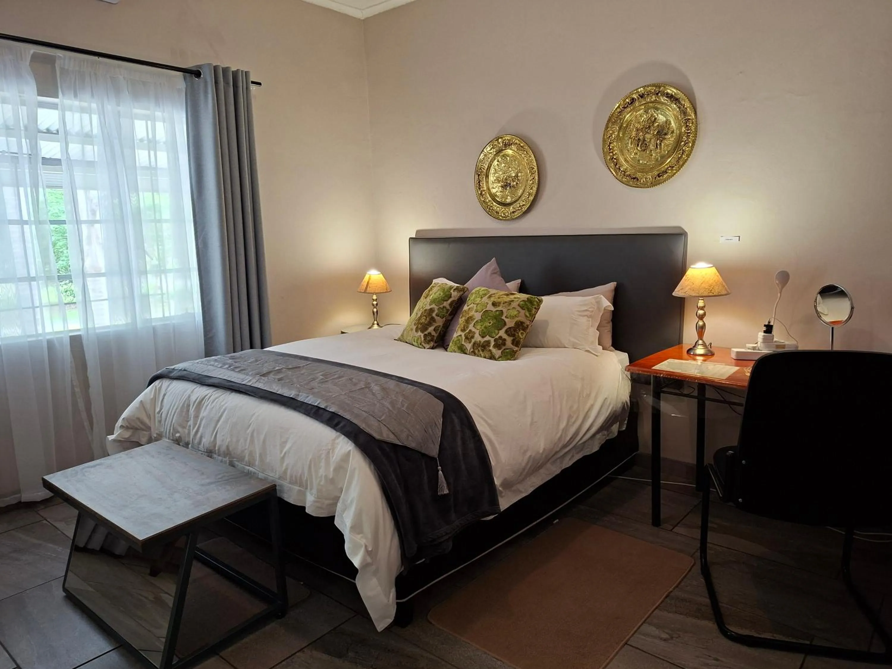 Property building, Bed in Altenburgh Accommodation - Apartments