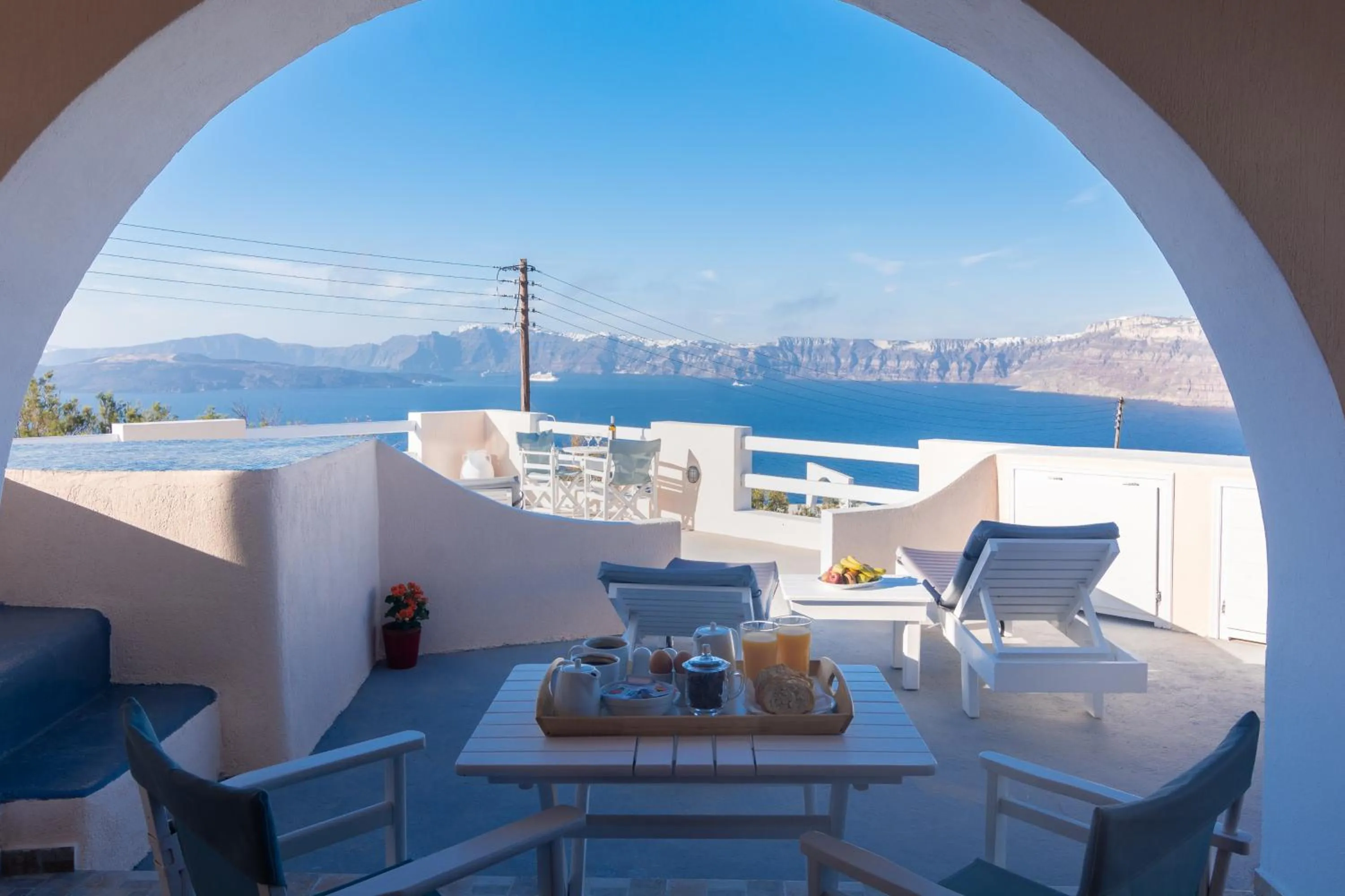 Sea view in Akrotiri Apartments