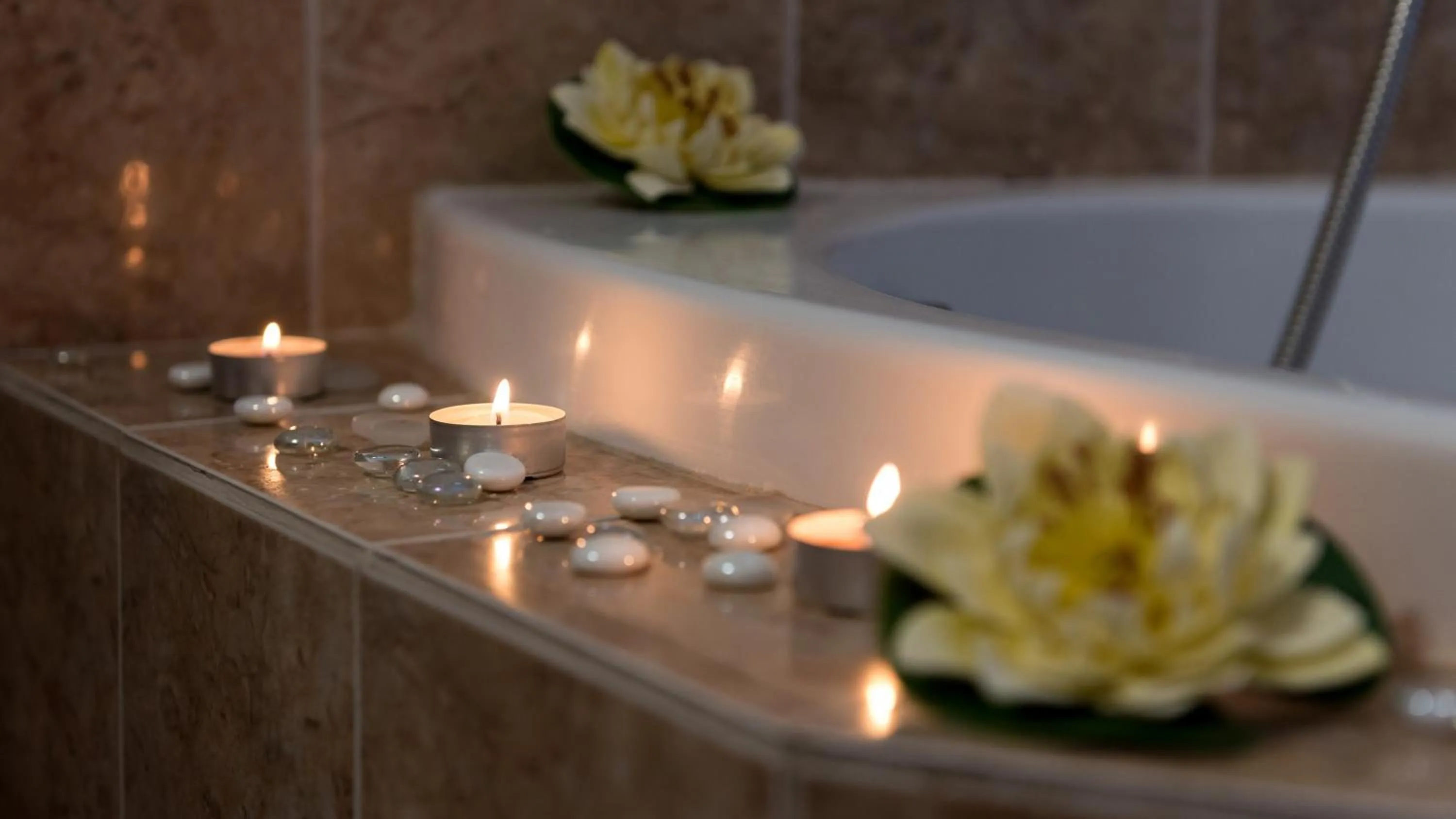 Bathroom in Akrotiri Apartments