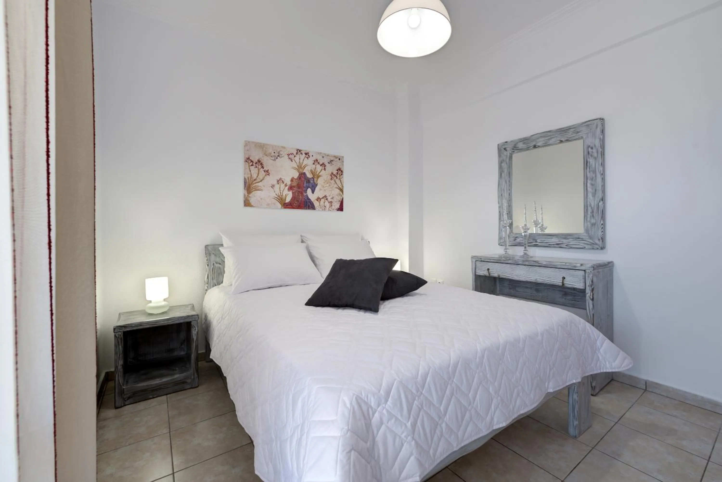 Bedroom in Akrotiri Apartments